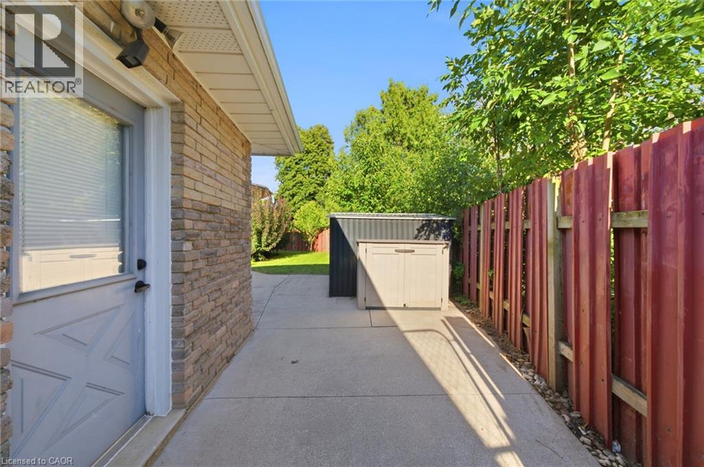 16 Redwood Court, Stoney Creek, Ontario  L8G 2Y4 - Photo 33 - 40871389
