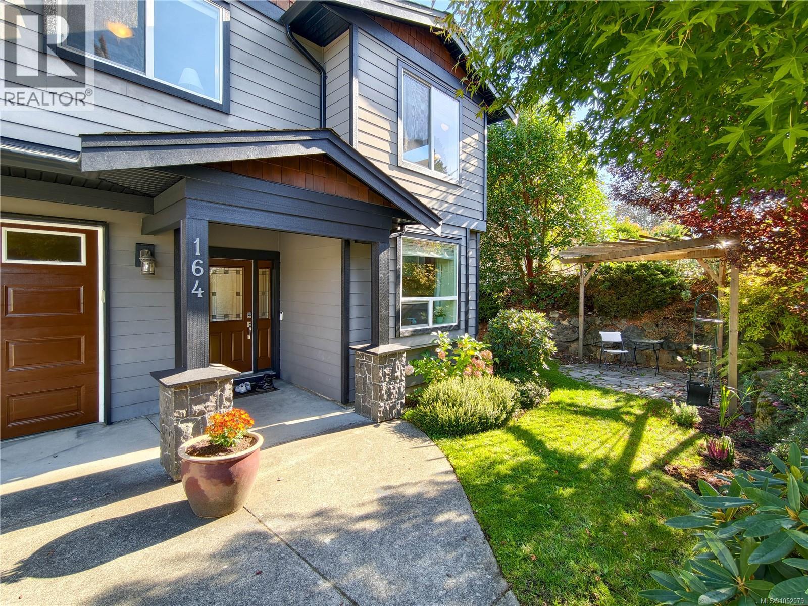 164 LeVista Pl