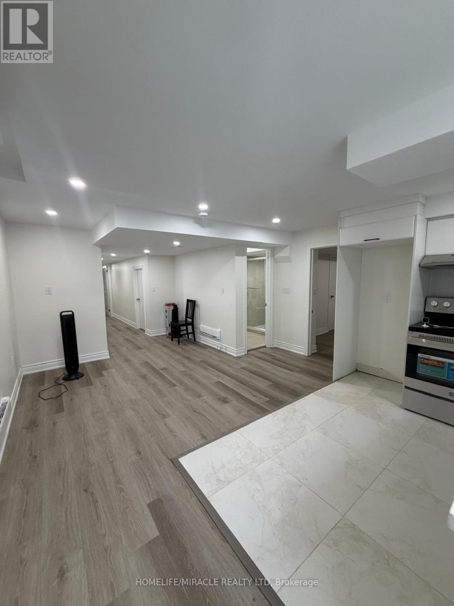 Bsmt - 289 Fleetwood Drive, Oshawa (Eastdale), Ontario  L1K 3E8 - Photo 10 - E14034554