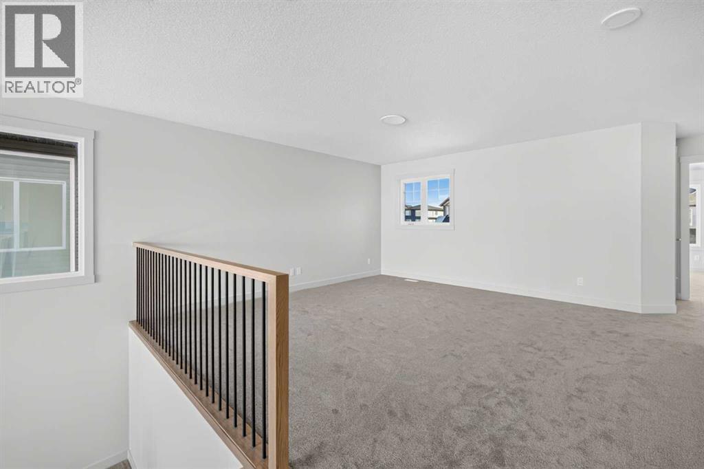 525 Lucas Way Nw, Calgary, Alberta  T3P 2E7 - Photo 27 - A2338124