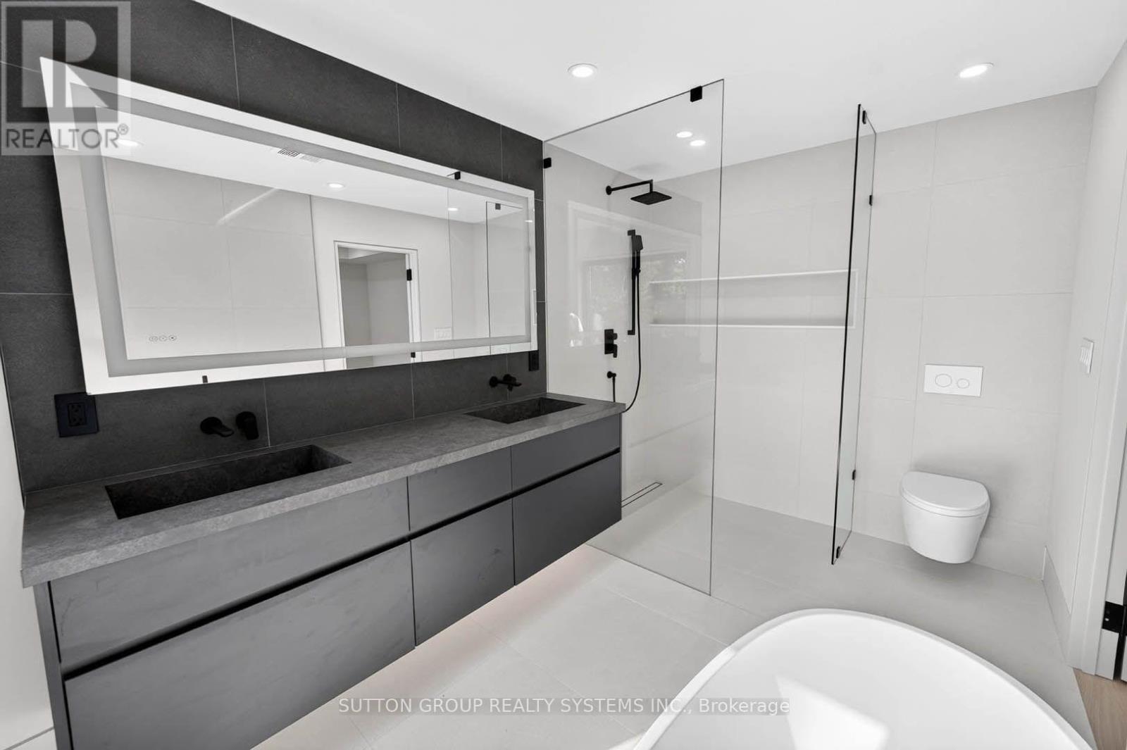2052 Redan Drive, Mississauga, Ontario  L4Y 1N8 - Photo 23 - W14034558