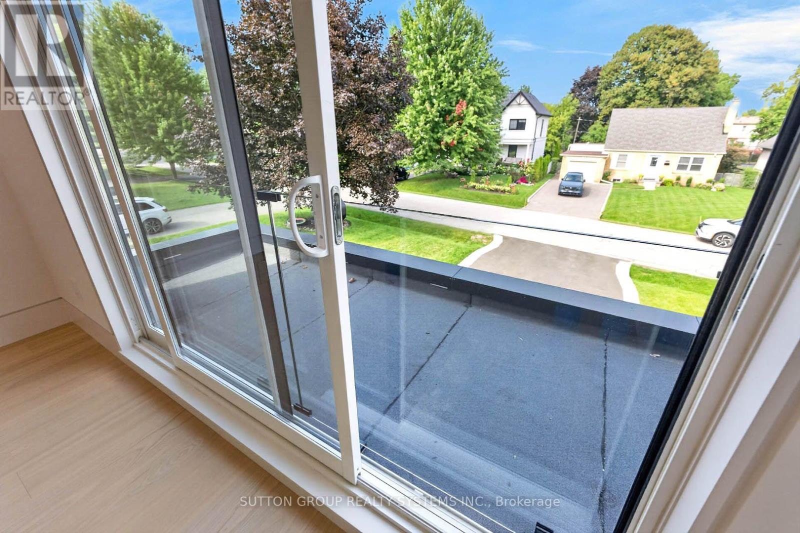 2052 Redan Drive, Mississauga, Ontario  L4Y 1N8 - Photo 31 - W14034558