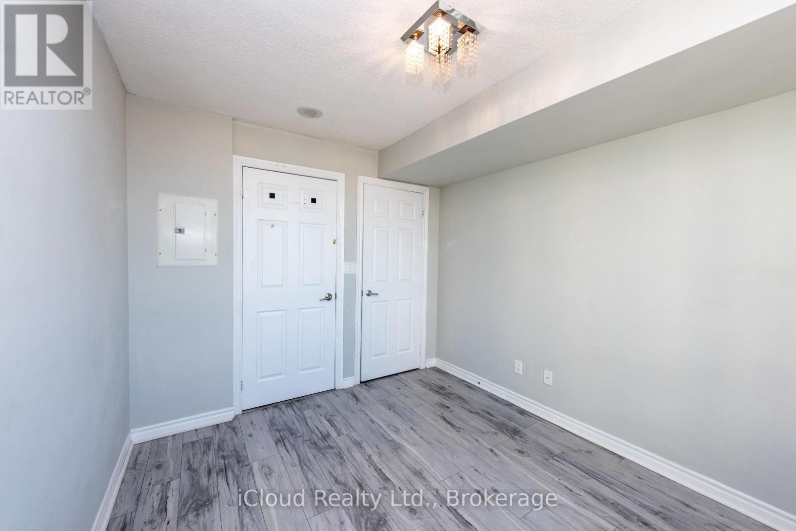 2521 - 3888 Duke Of York Boulevard, Mississauga, Ontario  L5B 4P5 - Photo 22 - W14034566