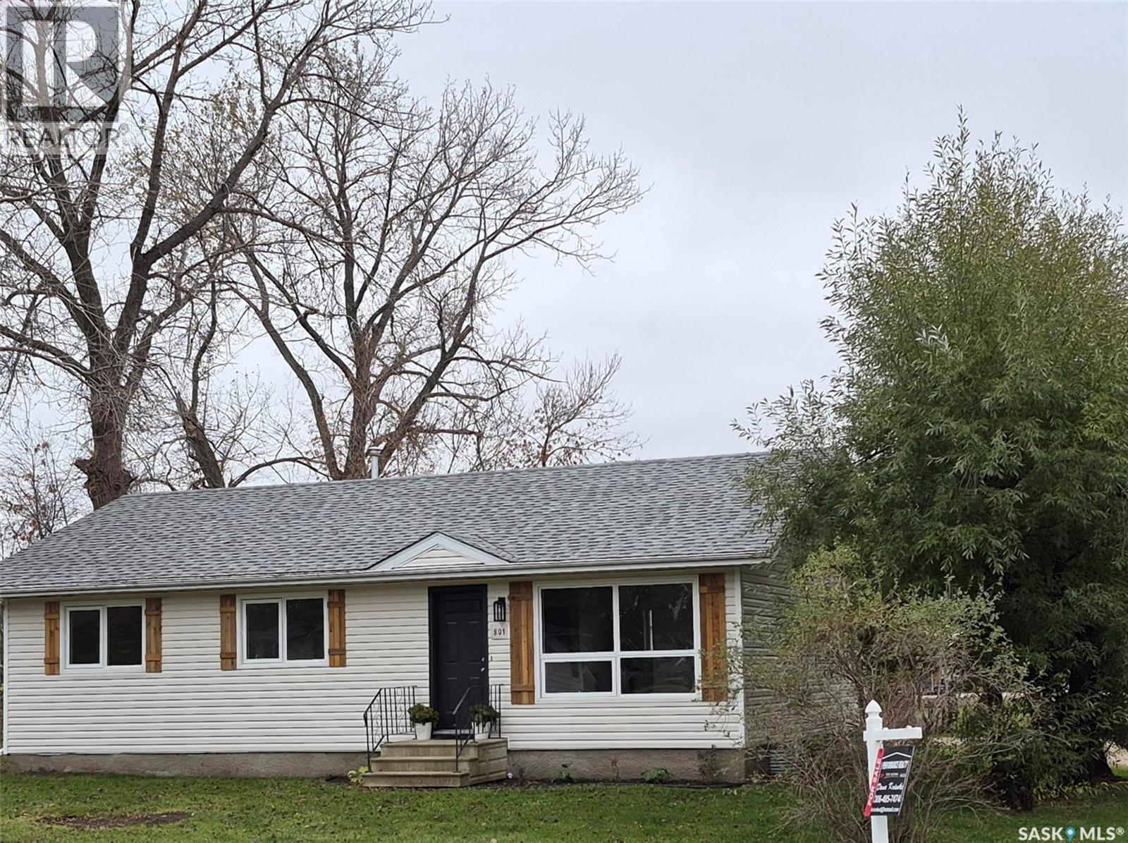 801 Prospect AVENUE, oxbow, Saskatchewan