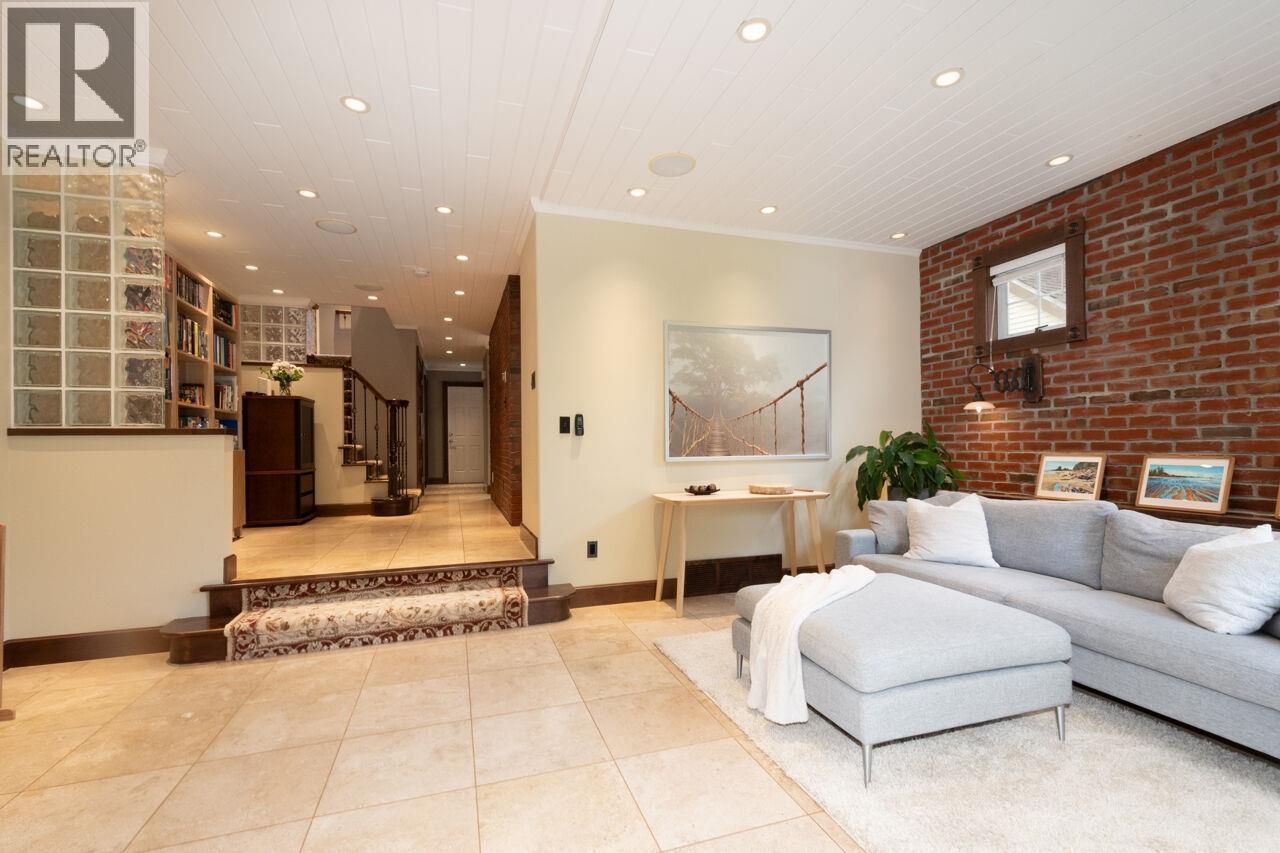 39 3939 Indian River Drive, North Vancouver, British Columbia  V7G 2P6 - Photo 8 - R3170423