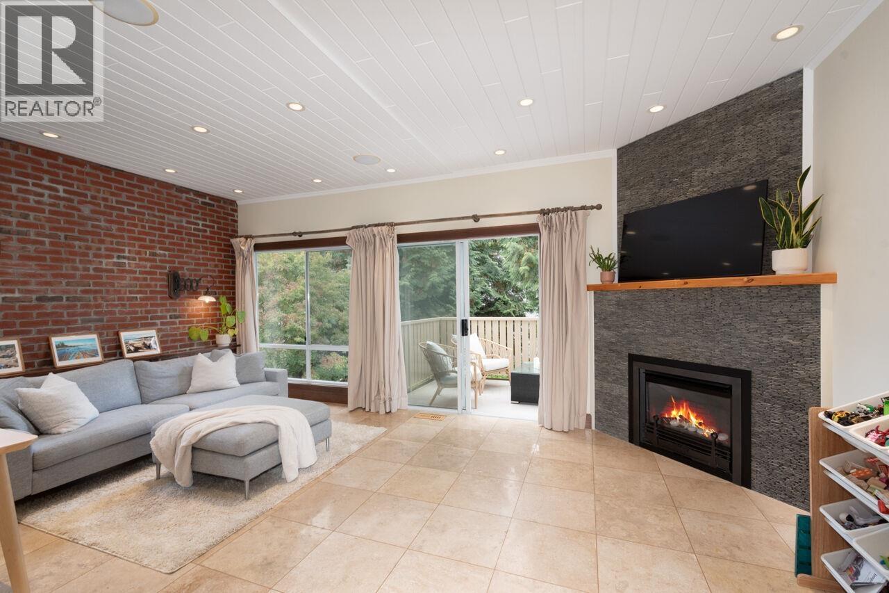 39 3939 Indian River Drive, North Vancouver, British Columbia  V7G 2P6 - Photo 5 - R3170423