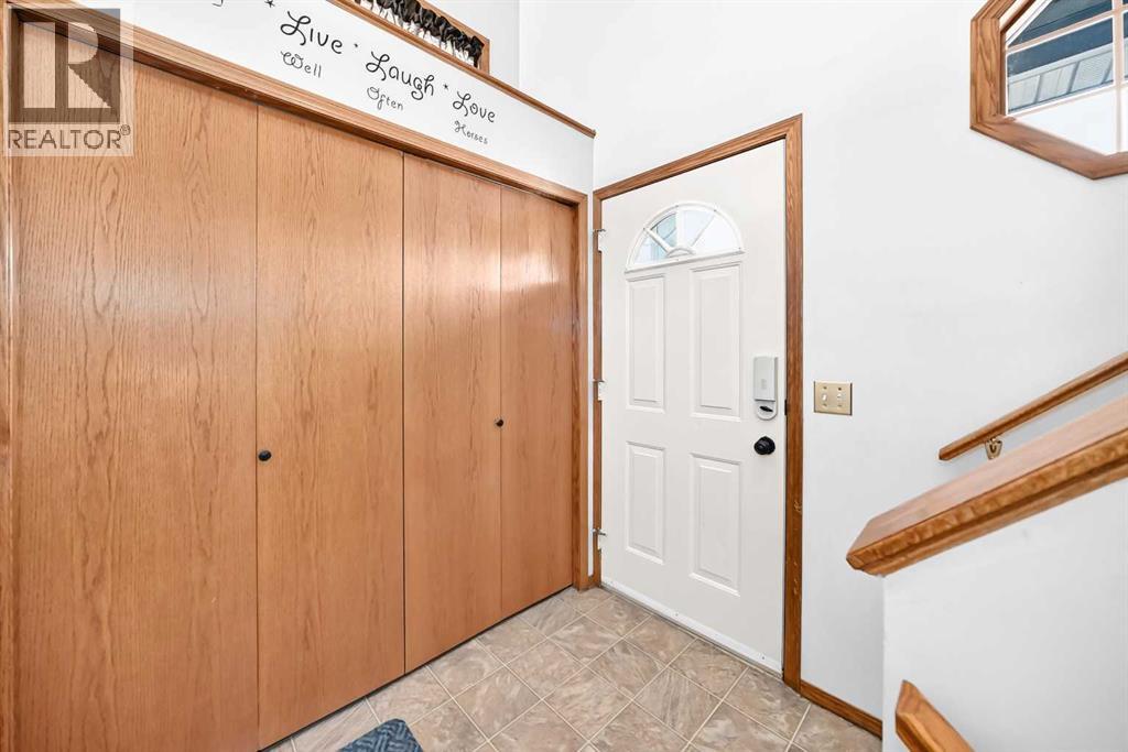 106 Elizabeth Way SE