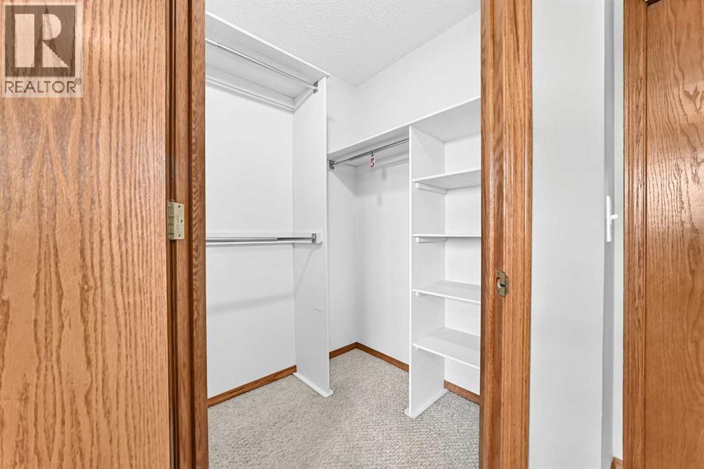 106 Elizabeth Way SE