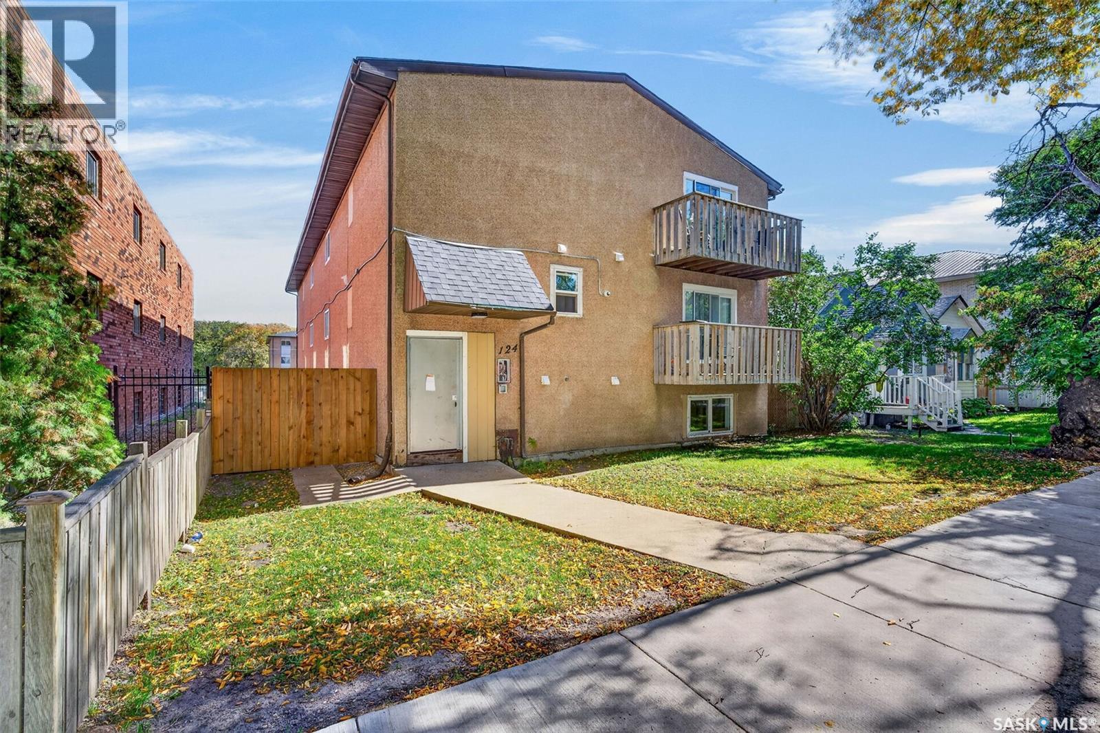 124 P Avenue S, Saskatoon, Saskatchewan  S7M 2V9 - Photo 3 - SK050919