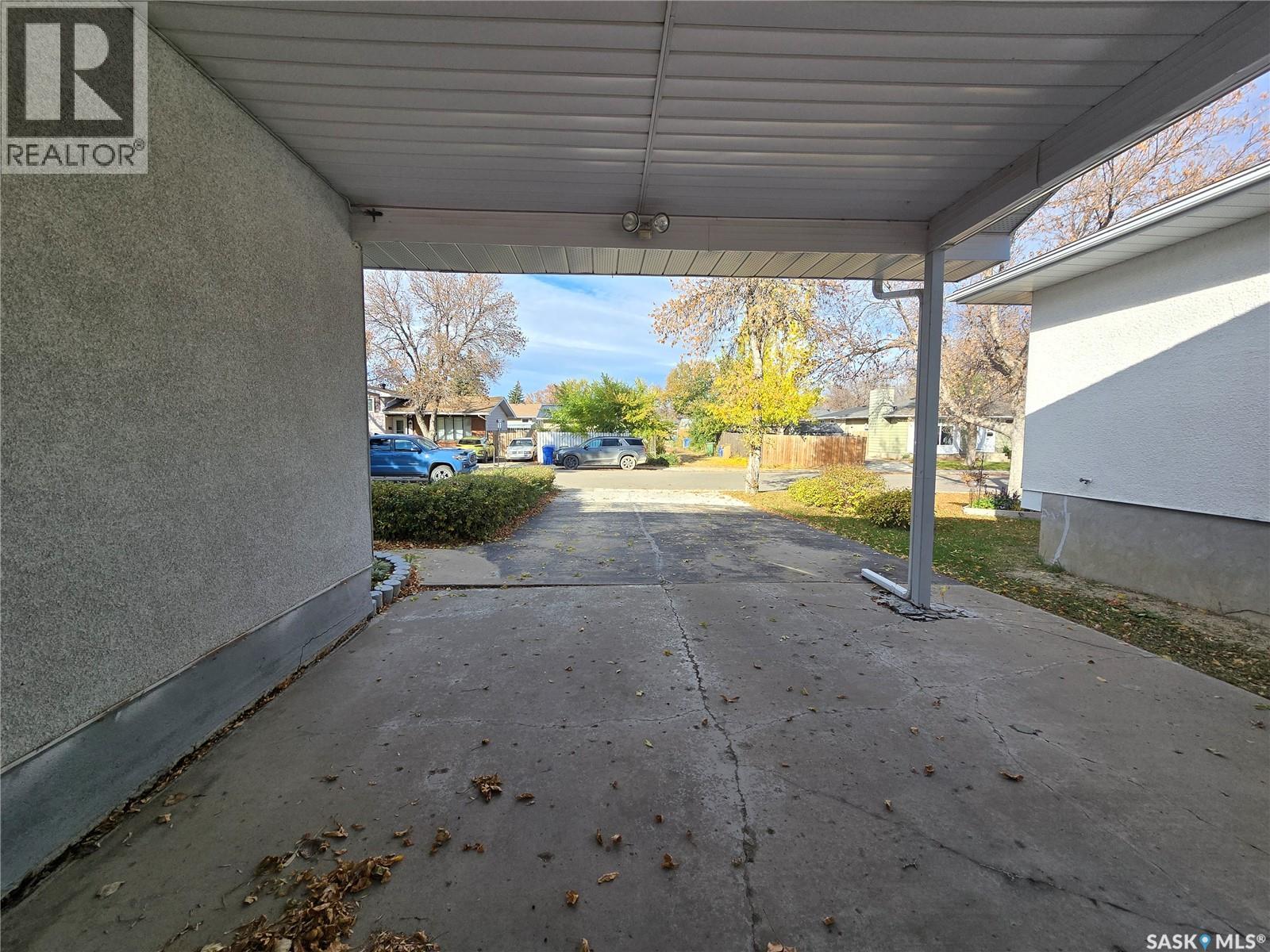 51 Sibbald Crescent, Regina, Saskatchewan  S4T 7L6 - Photo 12 - SK050890