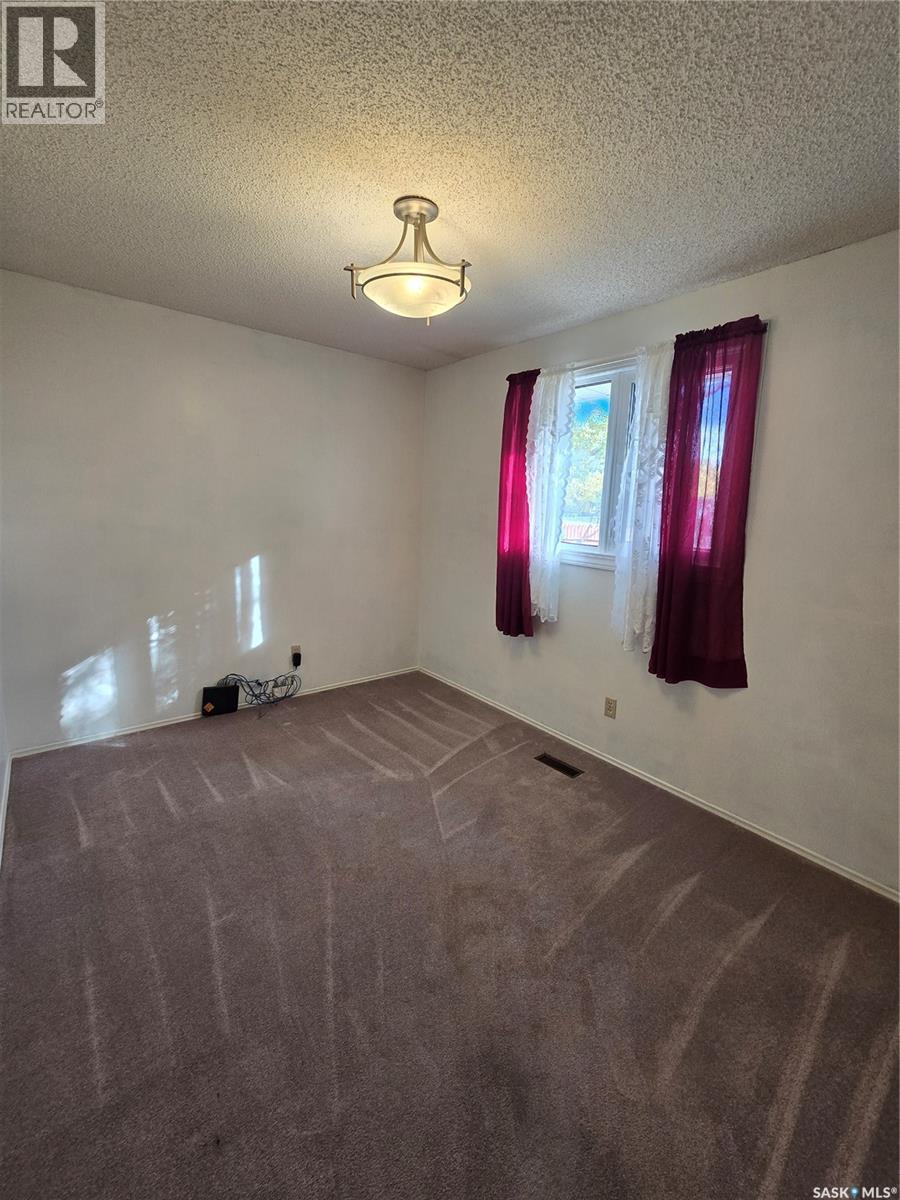 51 Sibbald Crescent, Regina, Saskatchewan  S4T 7L6 - Photo 40 - SK050890