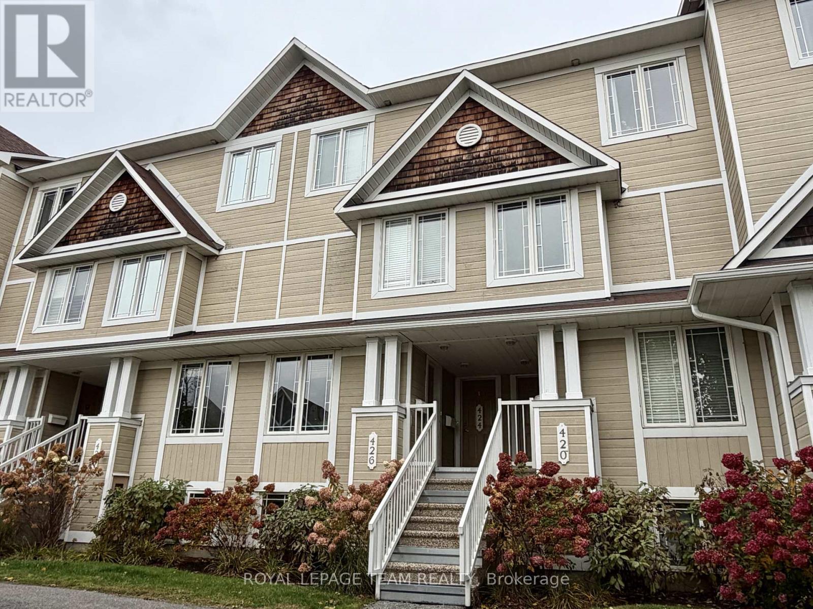 13 - 424 HILLSBORO PRIVATE, ottawa, Ontario