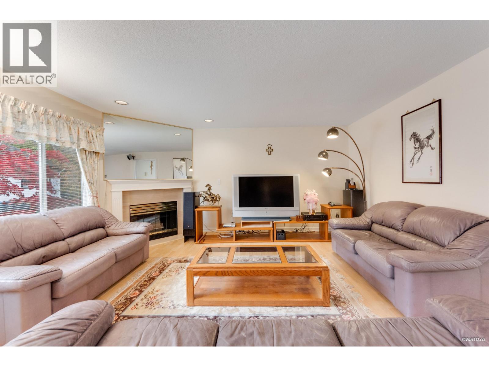 24 8120 GENERAL CURRIE ROAD