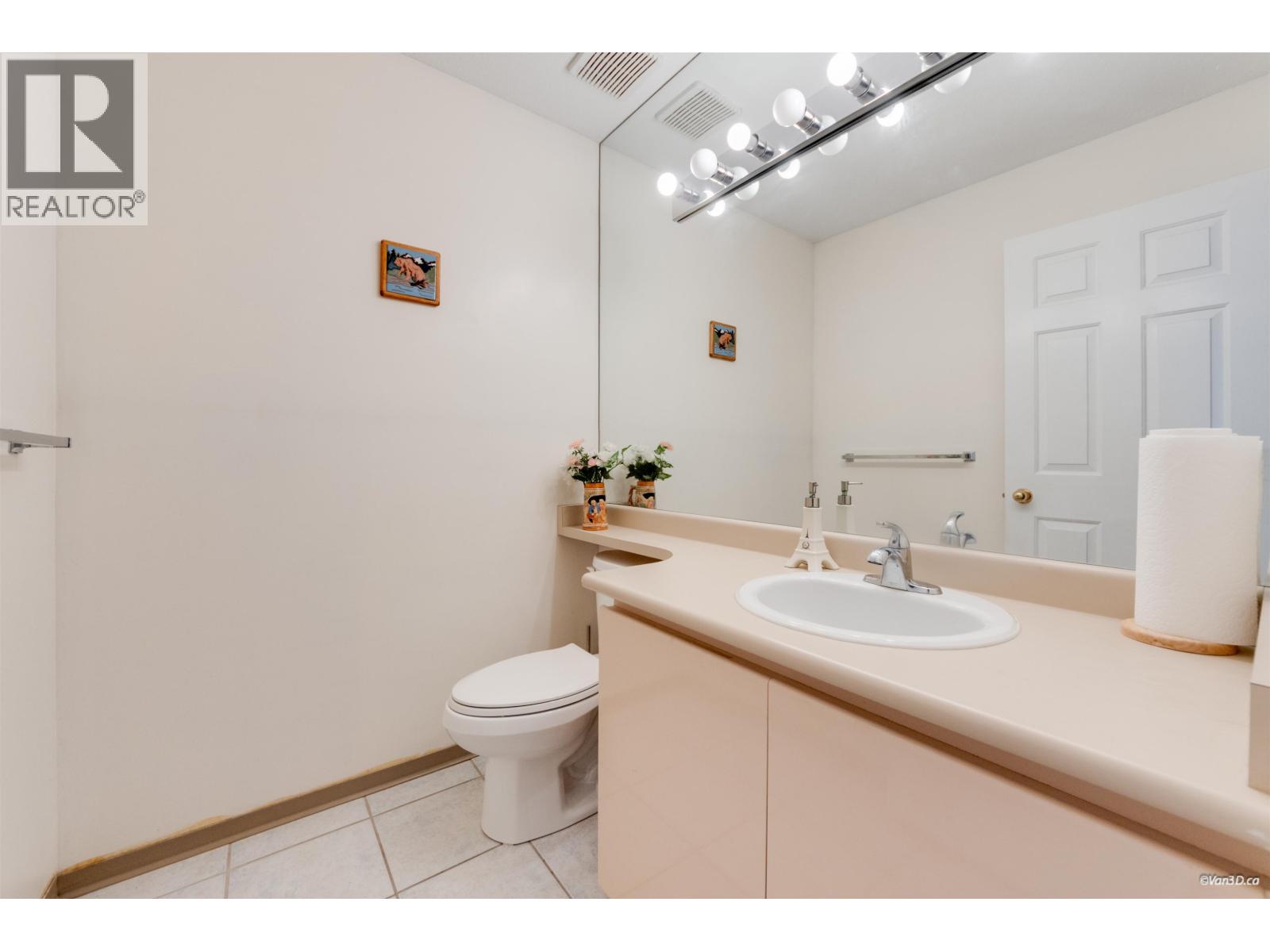 24 8120 GENERAL CURRIE ROAD