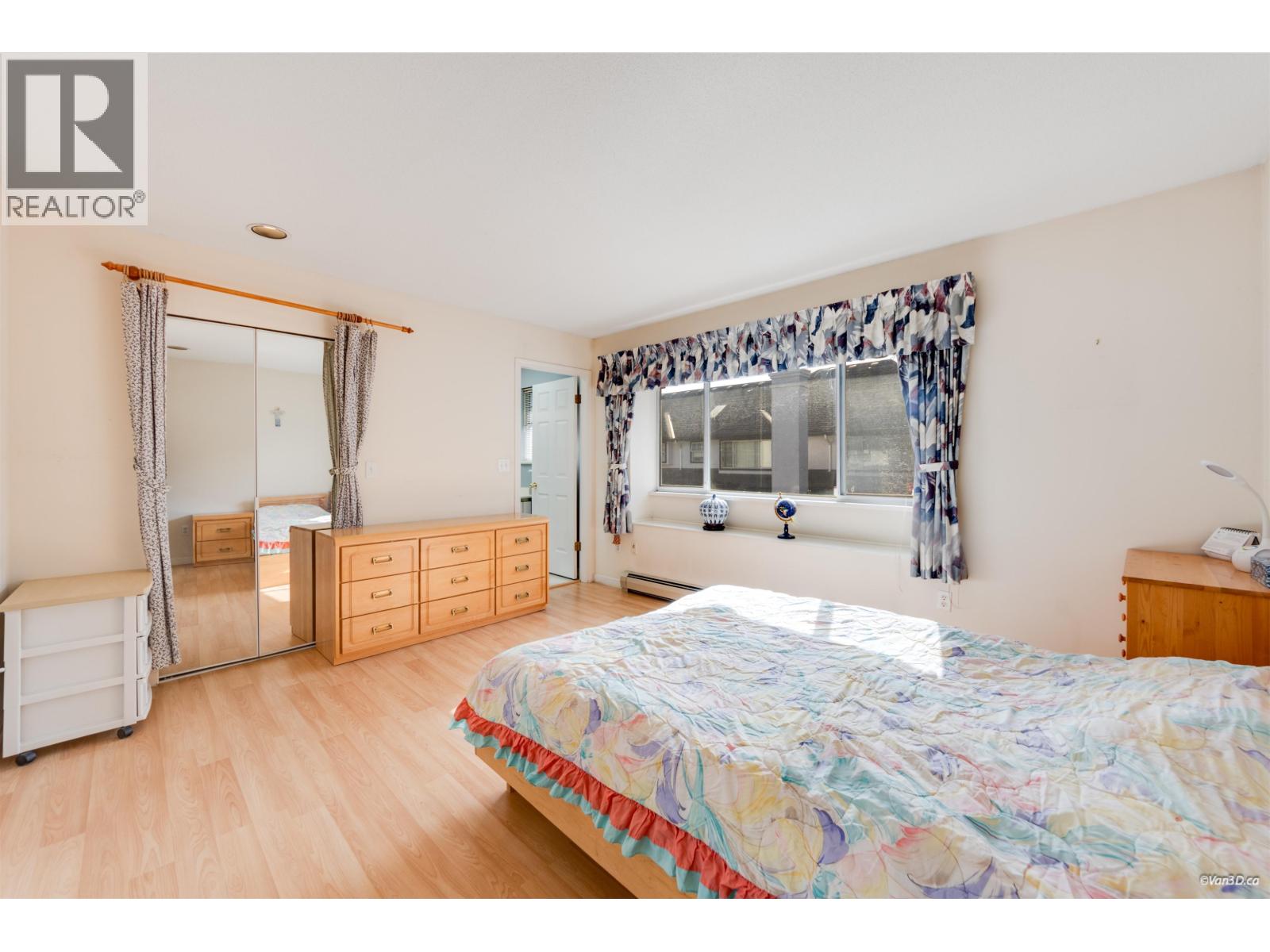 24 8120 GENERAL CURRIE ROAD