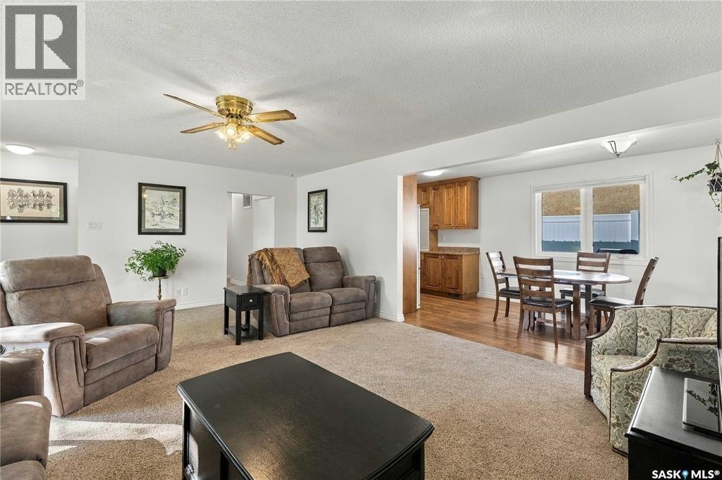 537 T Avenue S, Saskatoon, Saskatchewan  S7M 3B5 - Photo 3 - SK051031