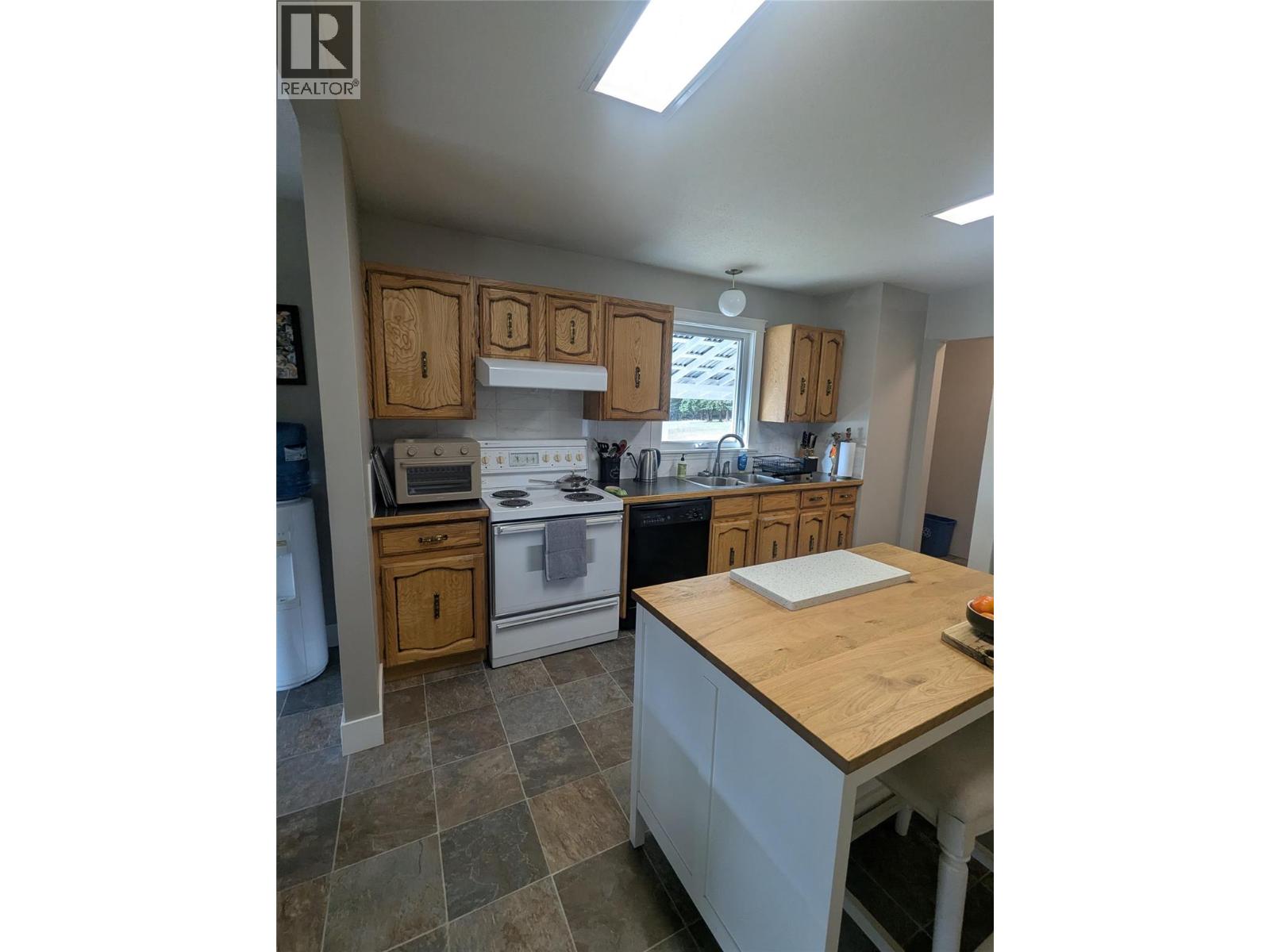 1325 Hepburn Road, Chase, British Columbia  V0E 1M1 - Photo 40 - 10403628