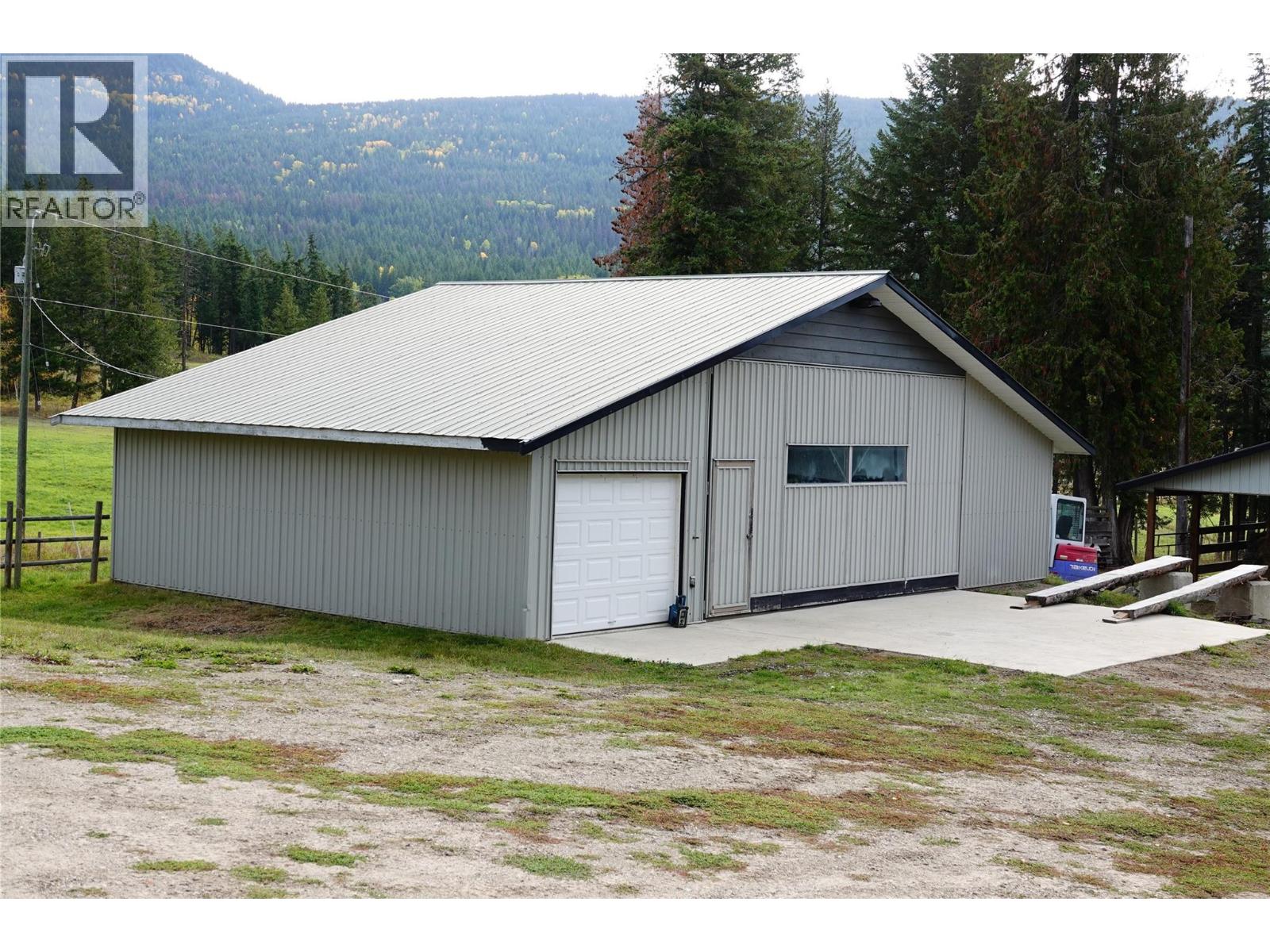 1325 Hepburn Road, Chase, British Columbia  V0E 1M1 - Photo 12 - 10403628