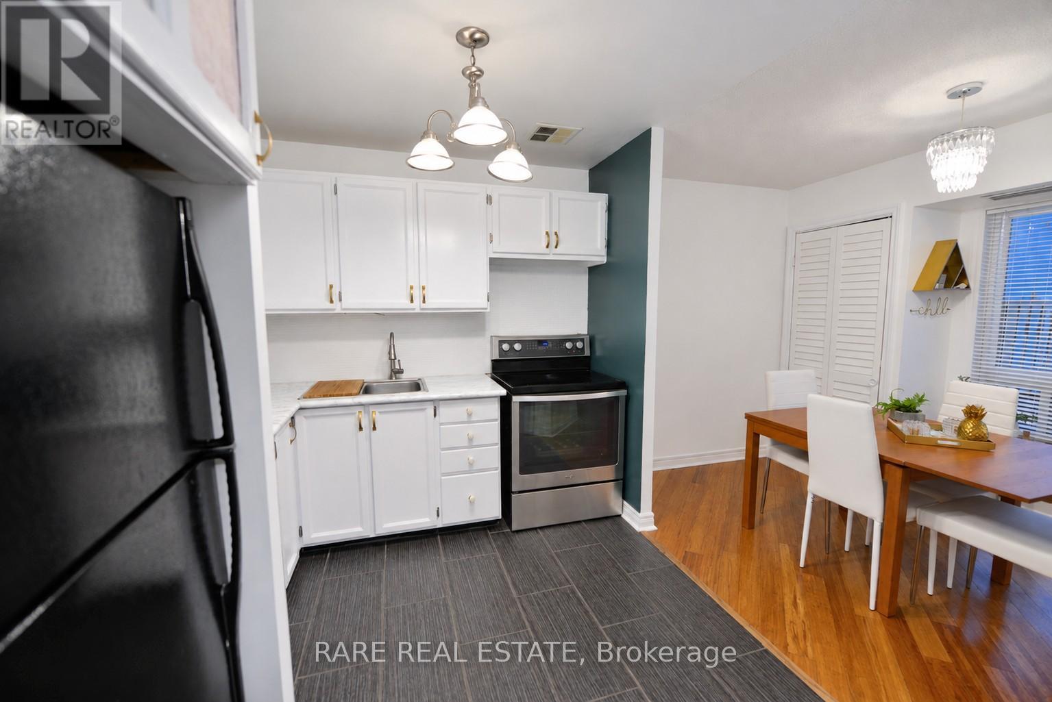 112 - 2001 Bonnymede Drive, Mississauga, Ontario  L5J 4H8 - Photo 8 - W14004140