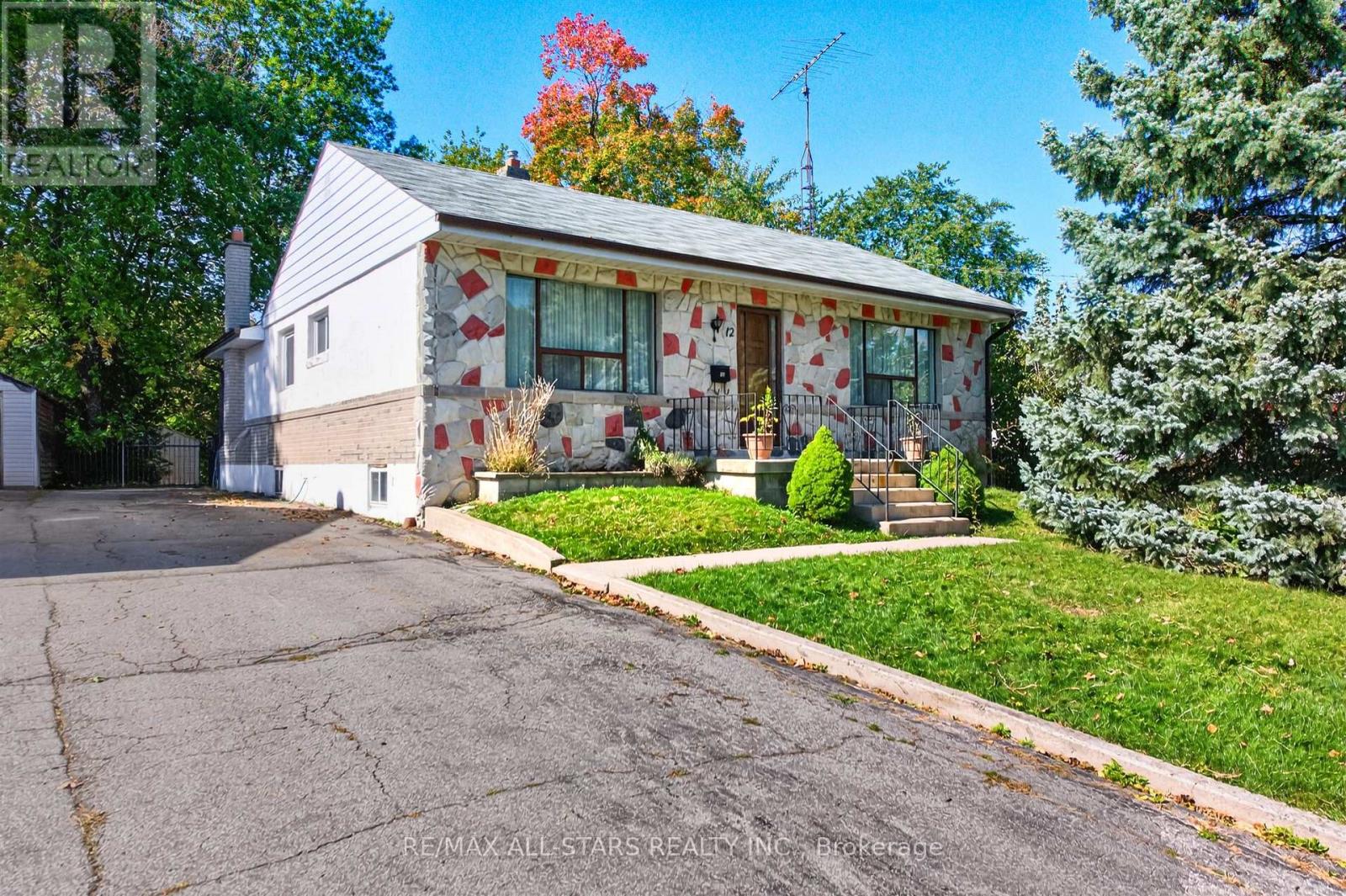 12 ADANAC DRIVE, toronto (cliffcrest), Ontario