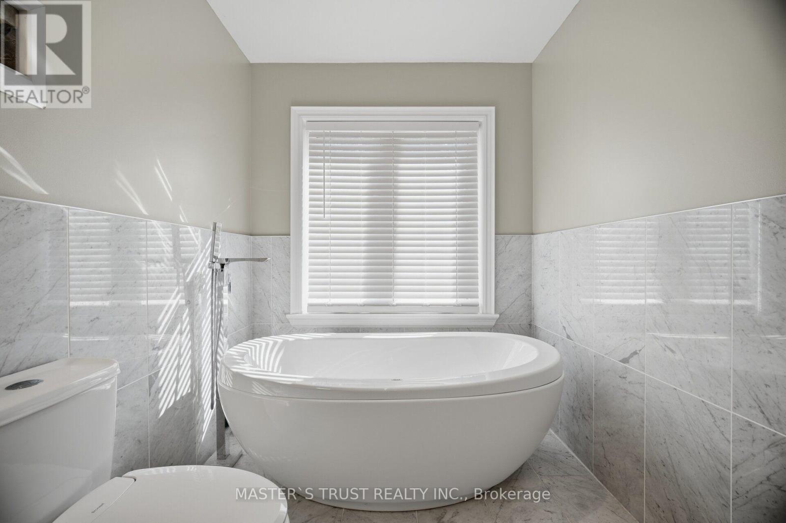 412 Sandmere Place, Oakville, Ontario  L6L 4G4 - Photo 16 - W14034606