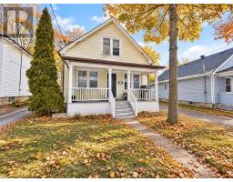 17 MANNING STREET, St. Catharines, Ontario