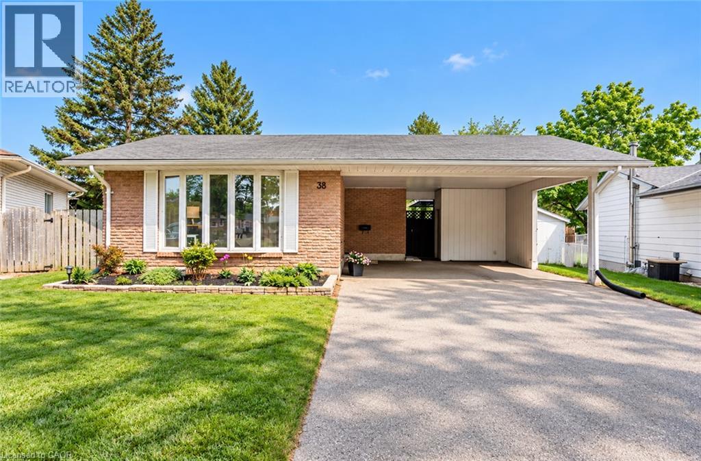 38 JAY Court Unit# UPPER, Kitchener, Ontario
