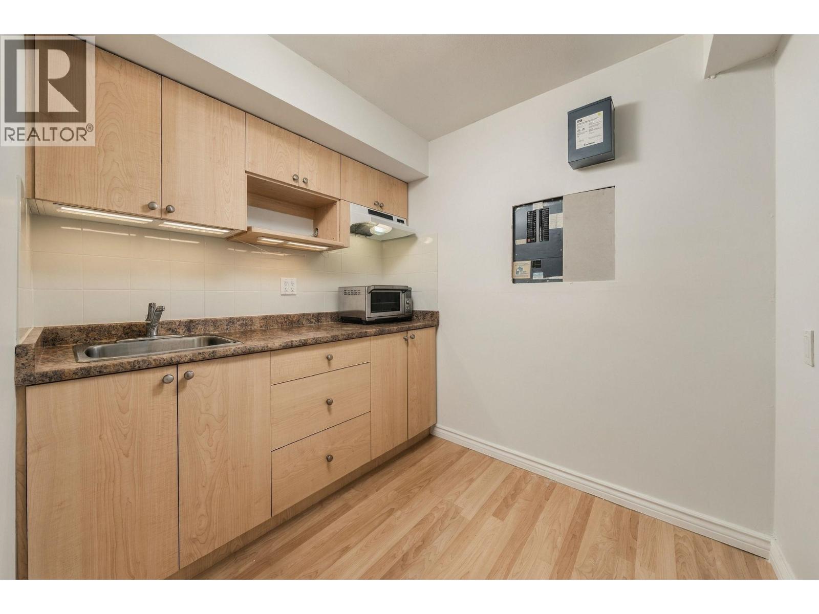1231 River Drive, Coquitlam, British Columbia  V3E 1N7 - Photo 26 - R3175586