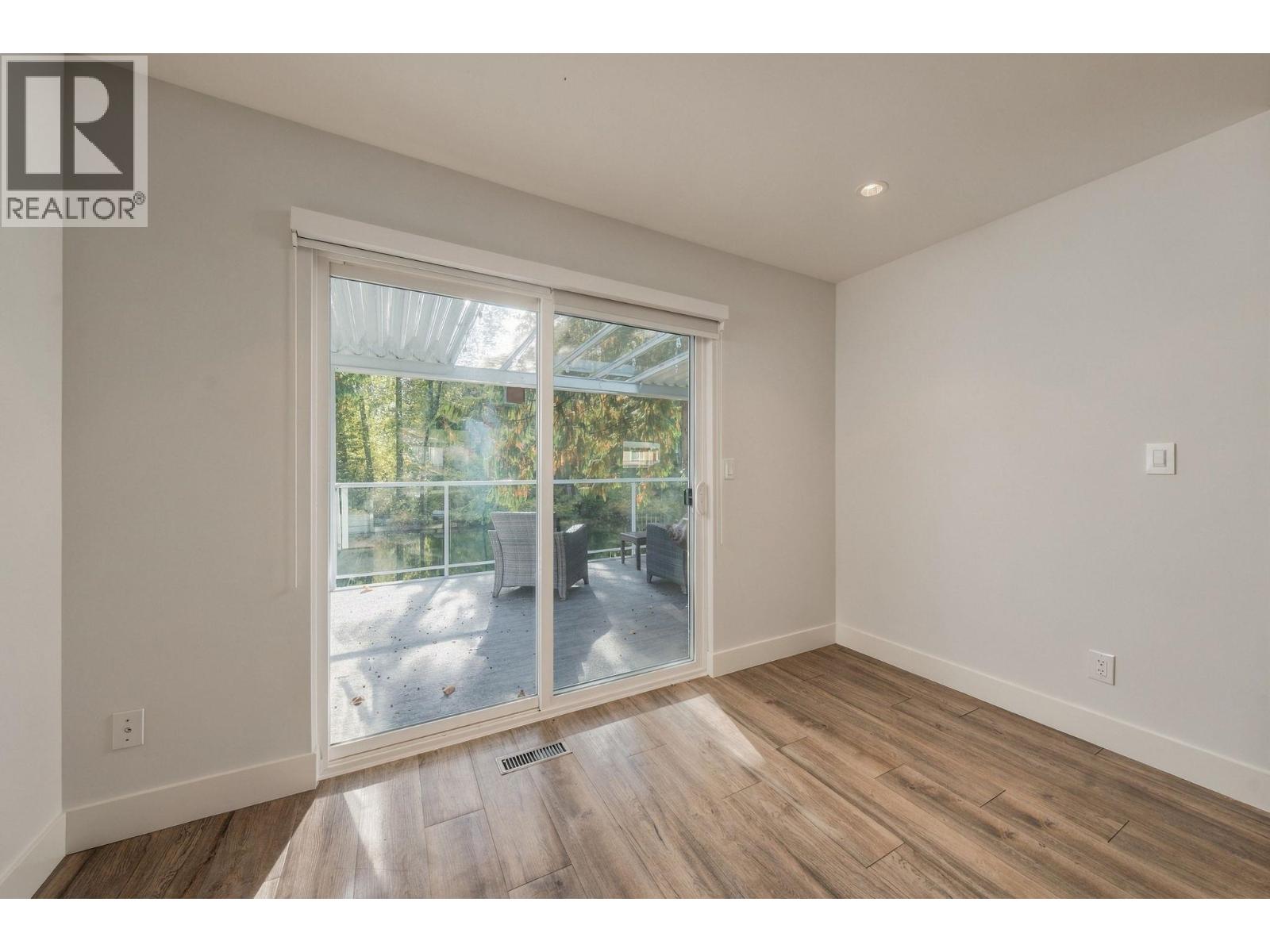 1231 River Drive, Coquitlam, British Columbia  V3E 1N7 - Photo 5 - R3175586