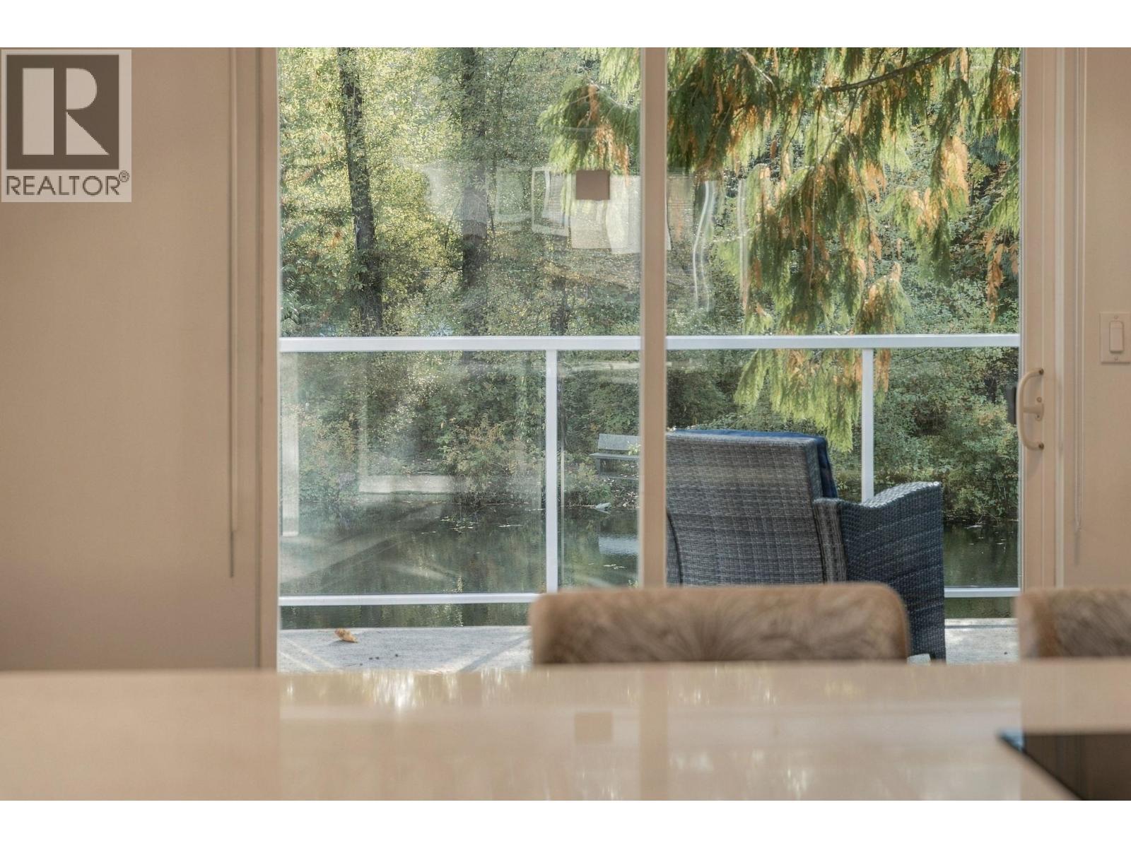 1231 River Drive, Coquitlam, British Columbia  V3E 1N7 - Photo 6 - R3175586