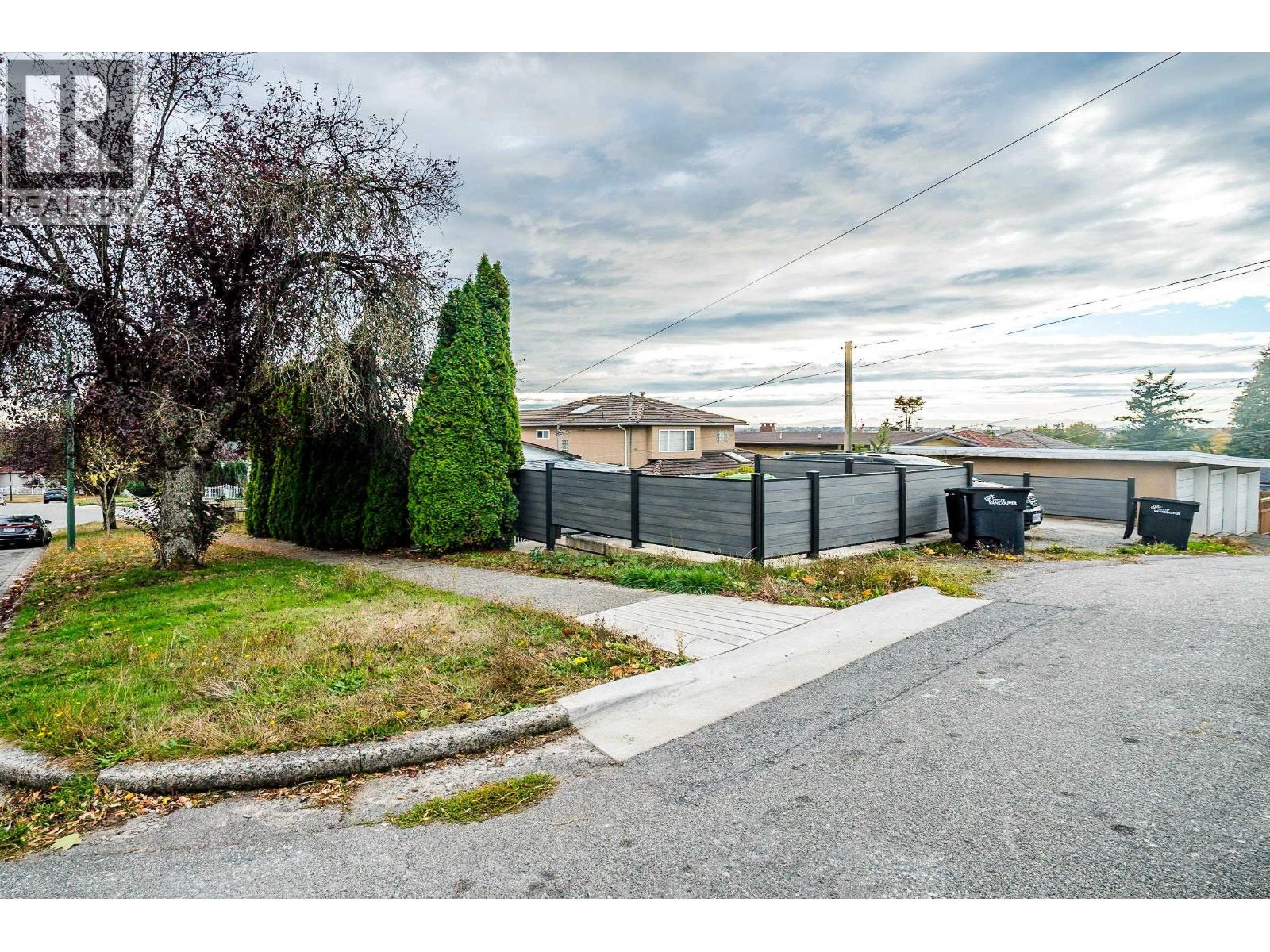 1791 E 64th Avenue, Vancouver, British Columbia  V5P 2M8 - Photo 34 - R3175591