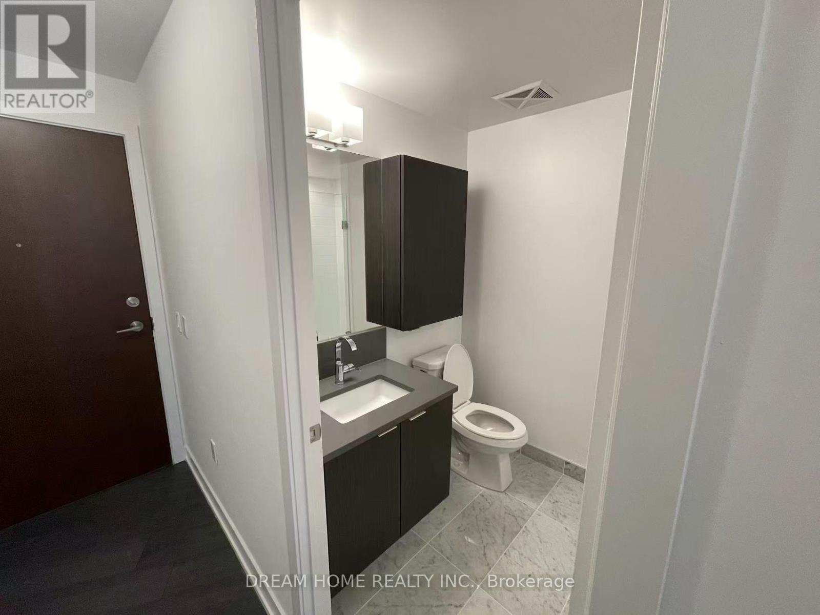 2004 - 38 Iannuzzi Street, Toronto, Ontario  M5V 0S2 - Photo 8 - C14034666