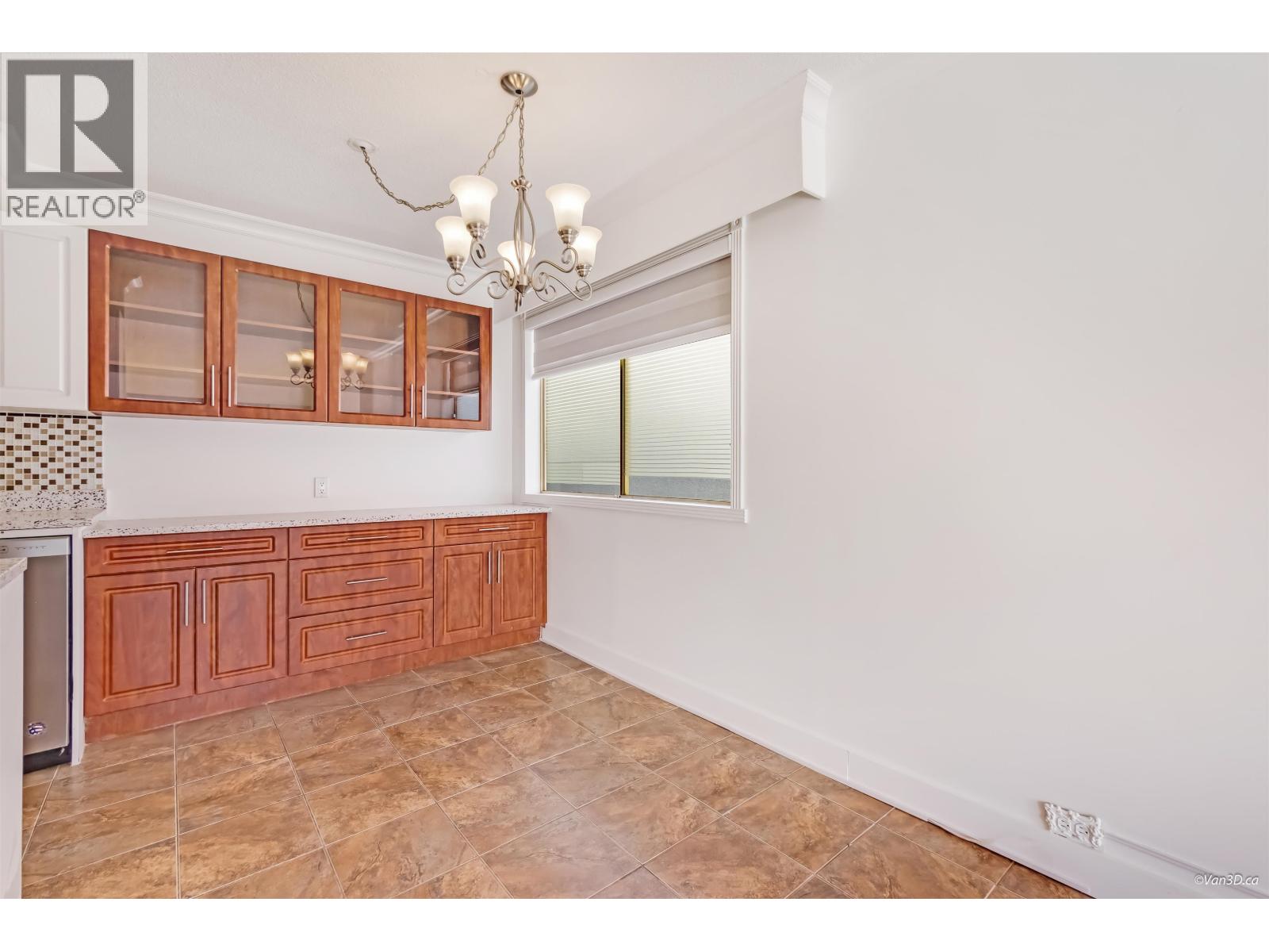 111 235 E 13th Street, North Vancouver, British Columbia  V7L 2L6 - Photo 7 - R3174748
