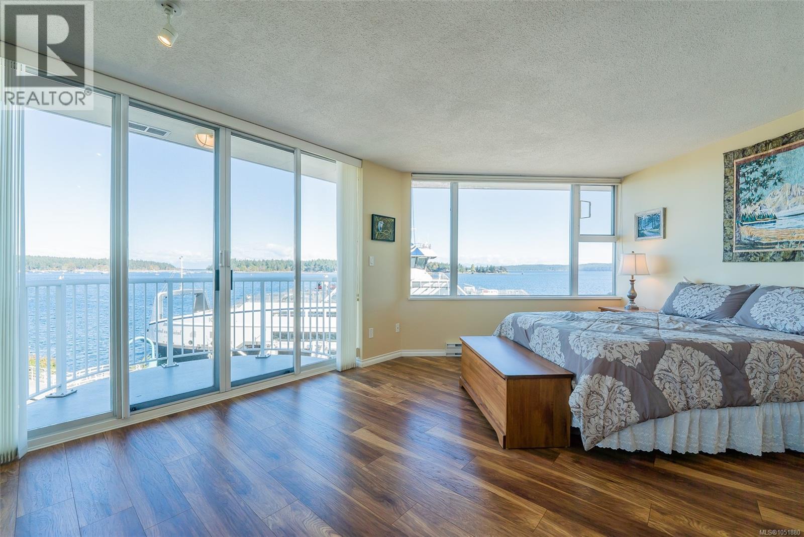311 158 Promenade Dr