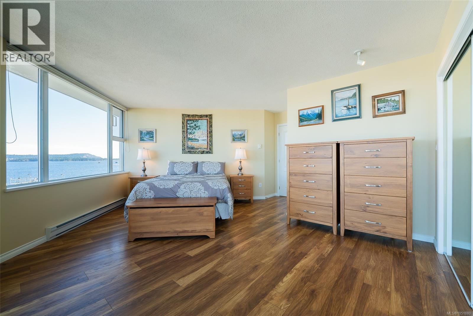 311 158 Promenade Dr