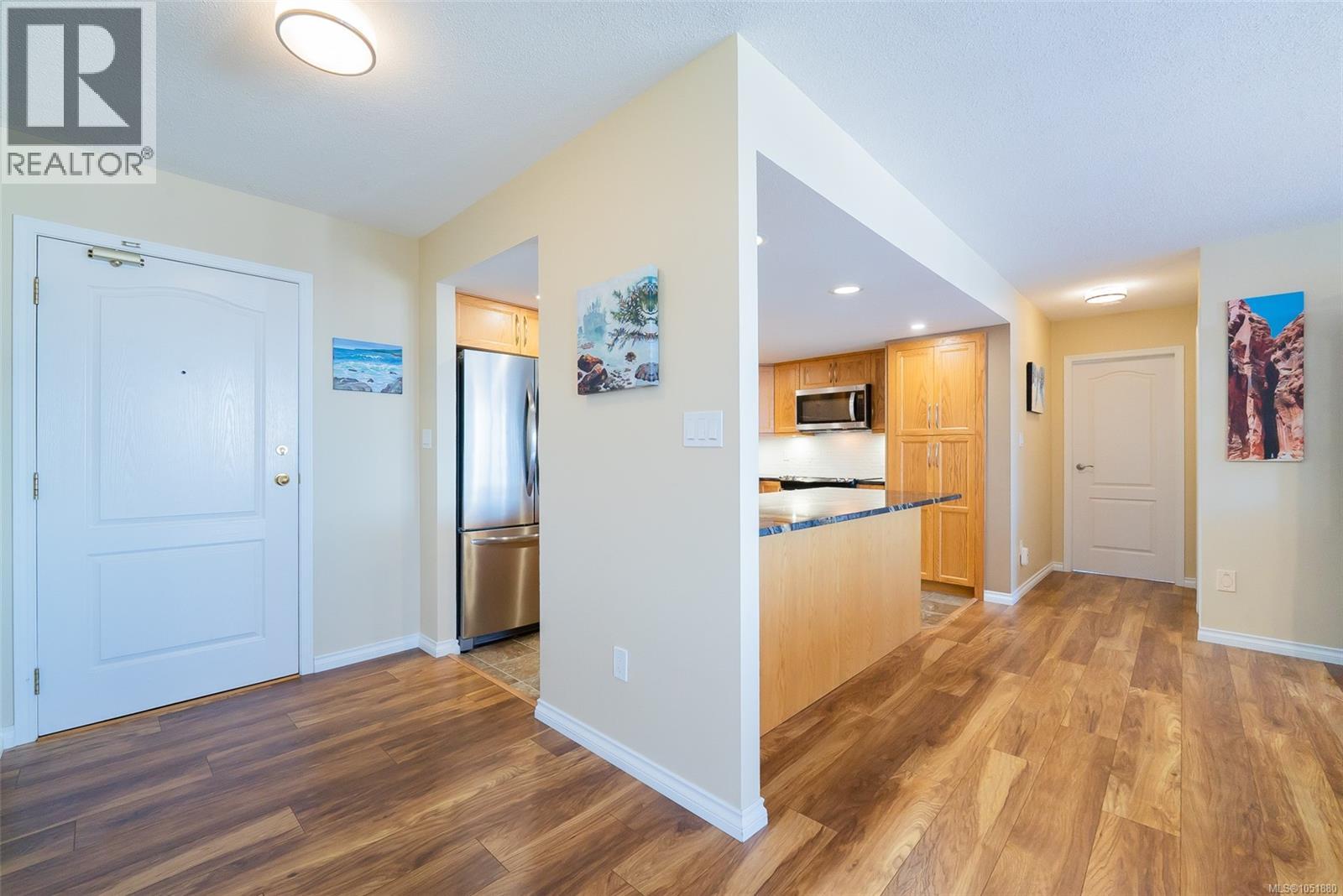 311 158 Promenade Dr