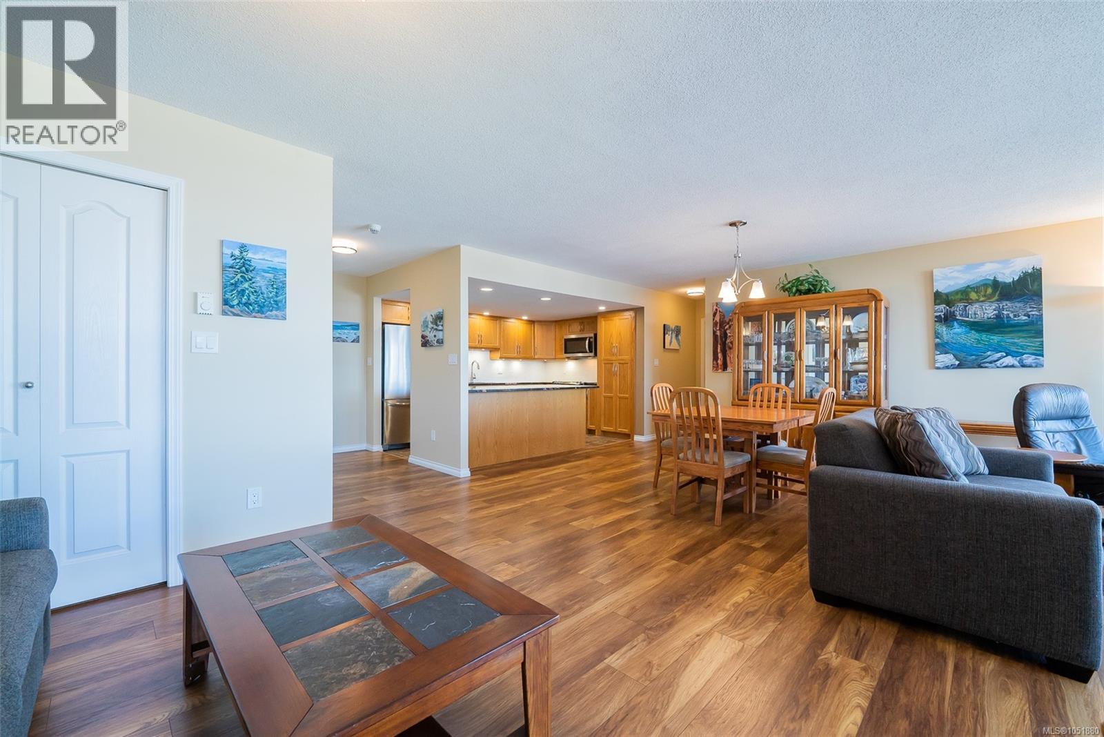 311 158 Promenade Dr