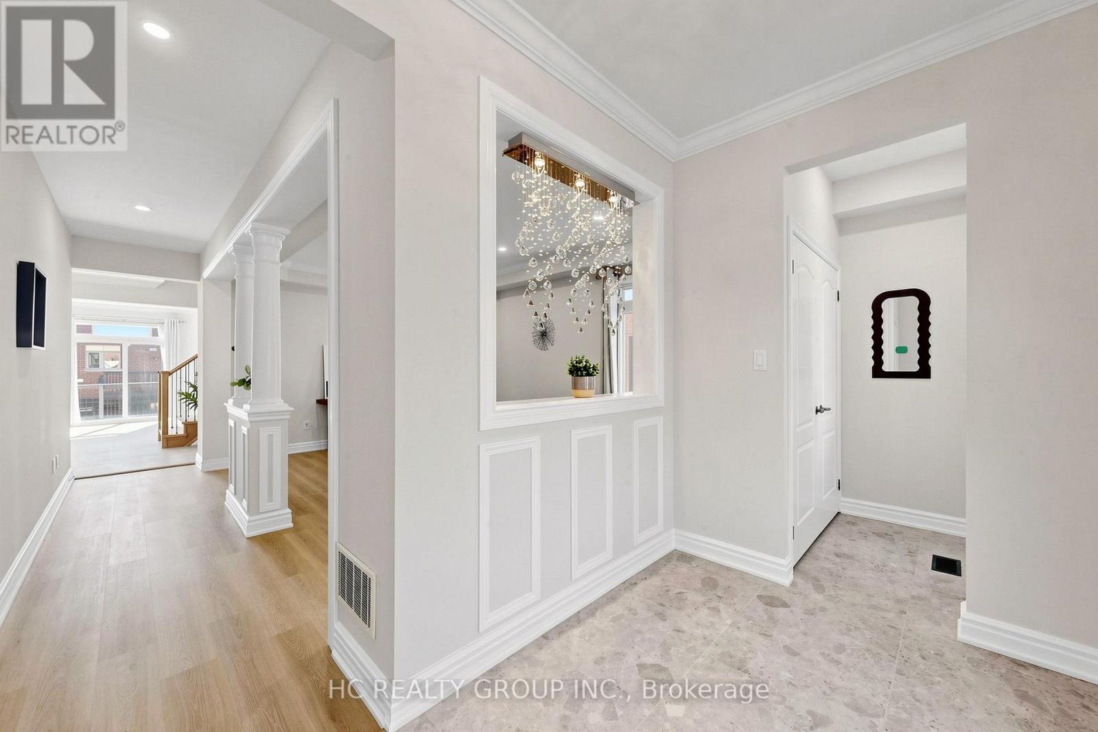 43 Randolph Drive, Vaughan, Ontario  L6A 0W1 - Photo 4 - N14034664