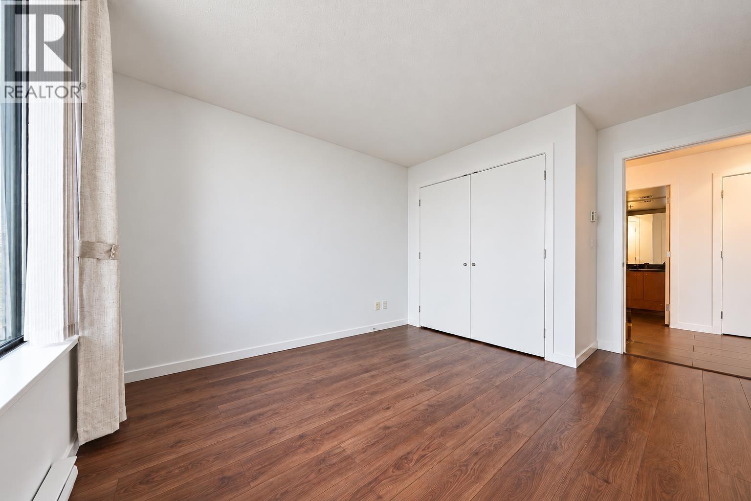 2503 7063 HALL AVENUE