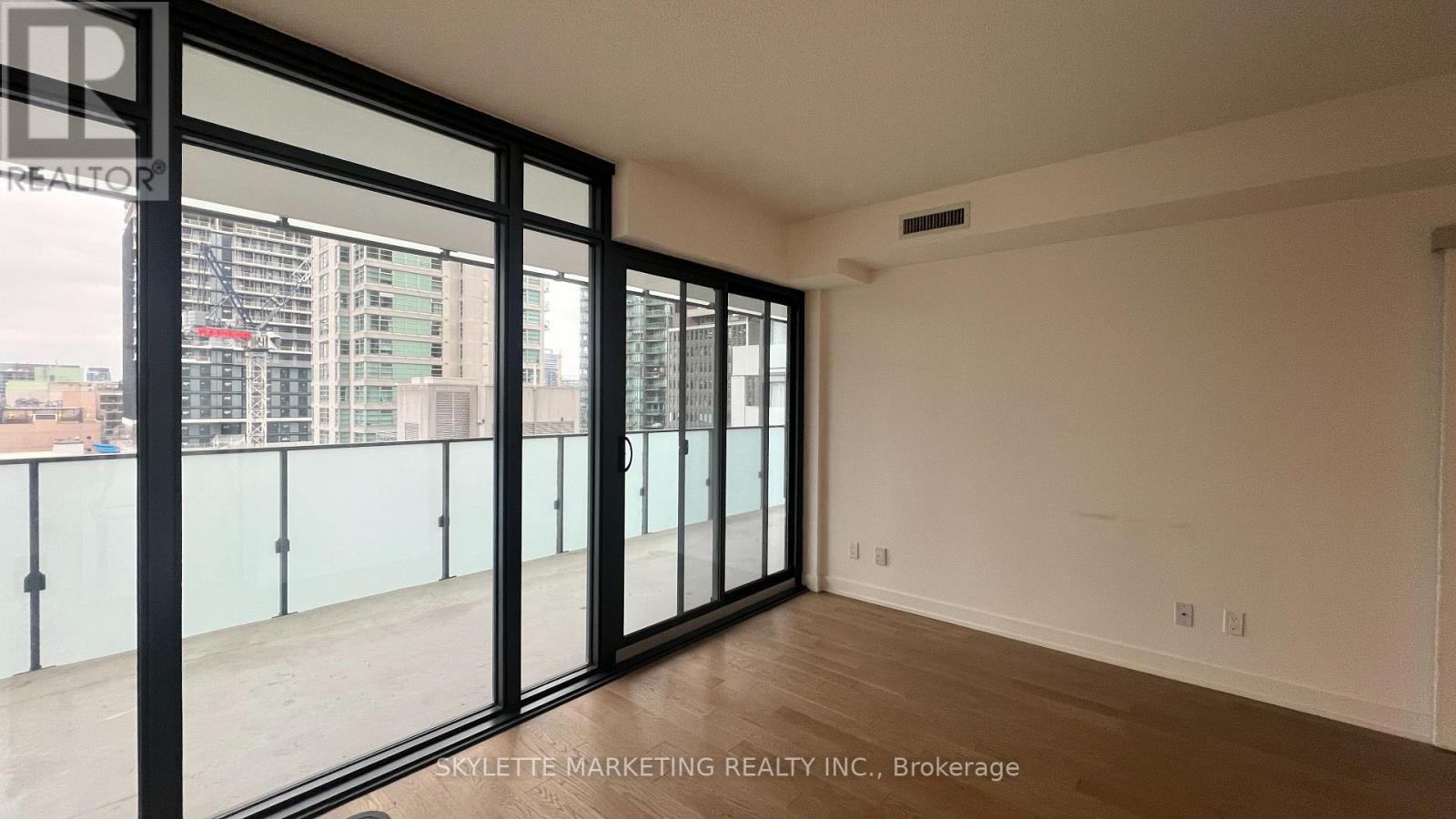 617 - 25 Richmond Street E, Toronto, Ontario  M5C 0A6 - Photo 2 - C14034704