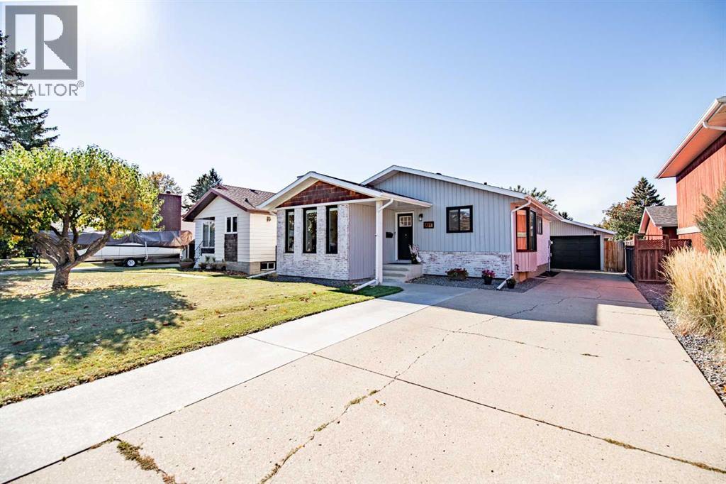 112 Carroll Crescent, Red Deer, Alberta  T4P 2T5 - Photo 5 - A2350981