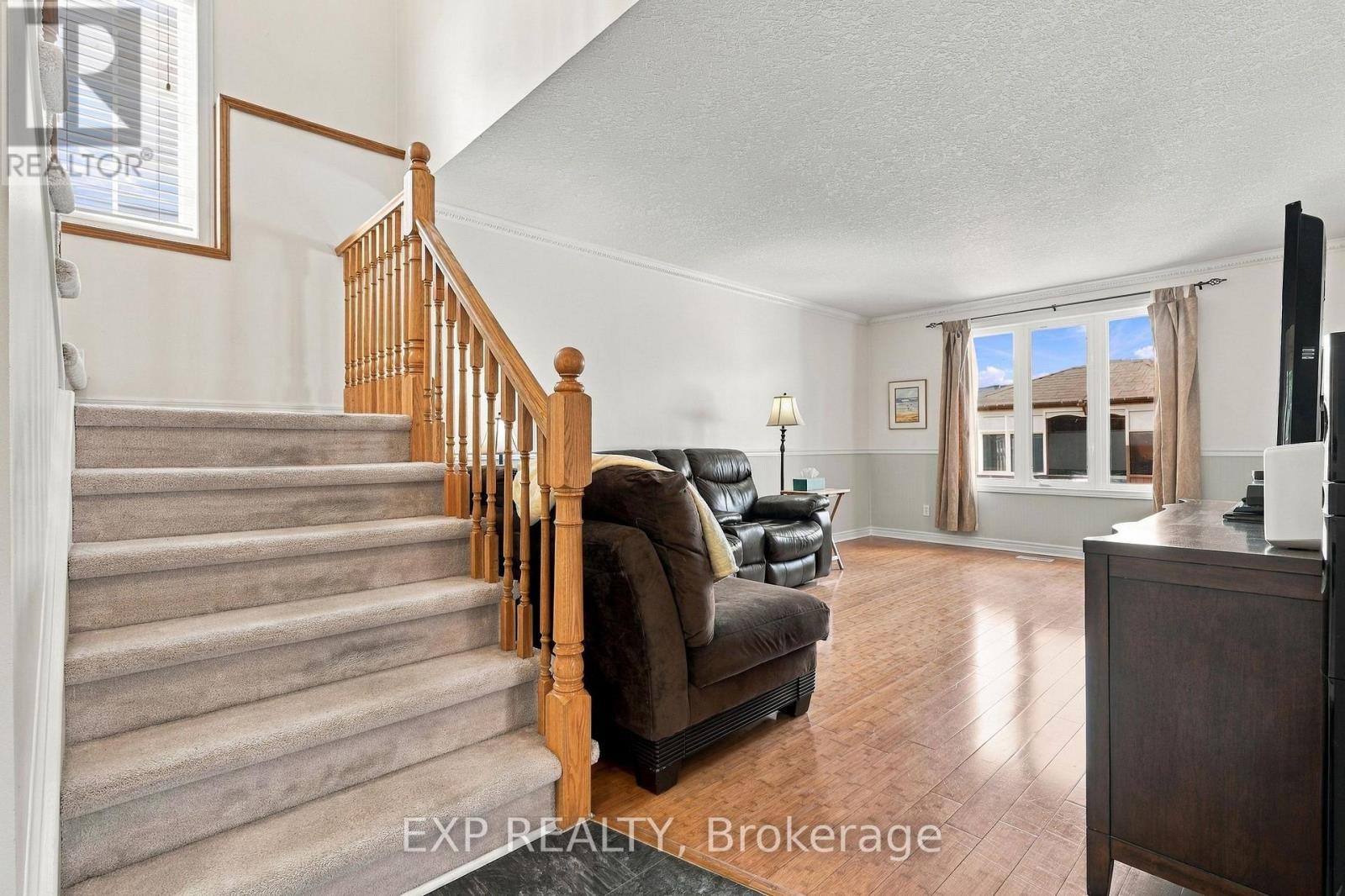 99 Stiefelmeyer Crescent, Wilmot, Ontario  N3A 4K6 - Photo 5 - X14034696