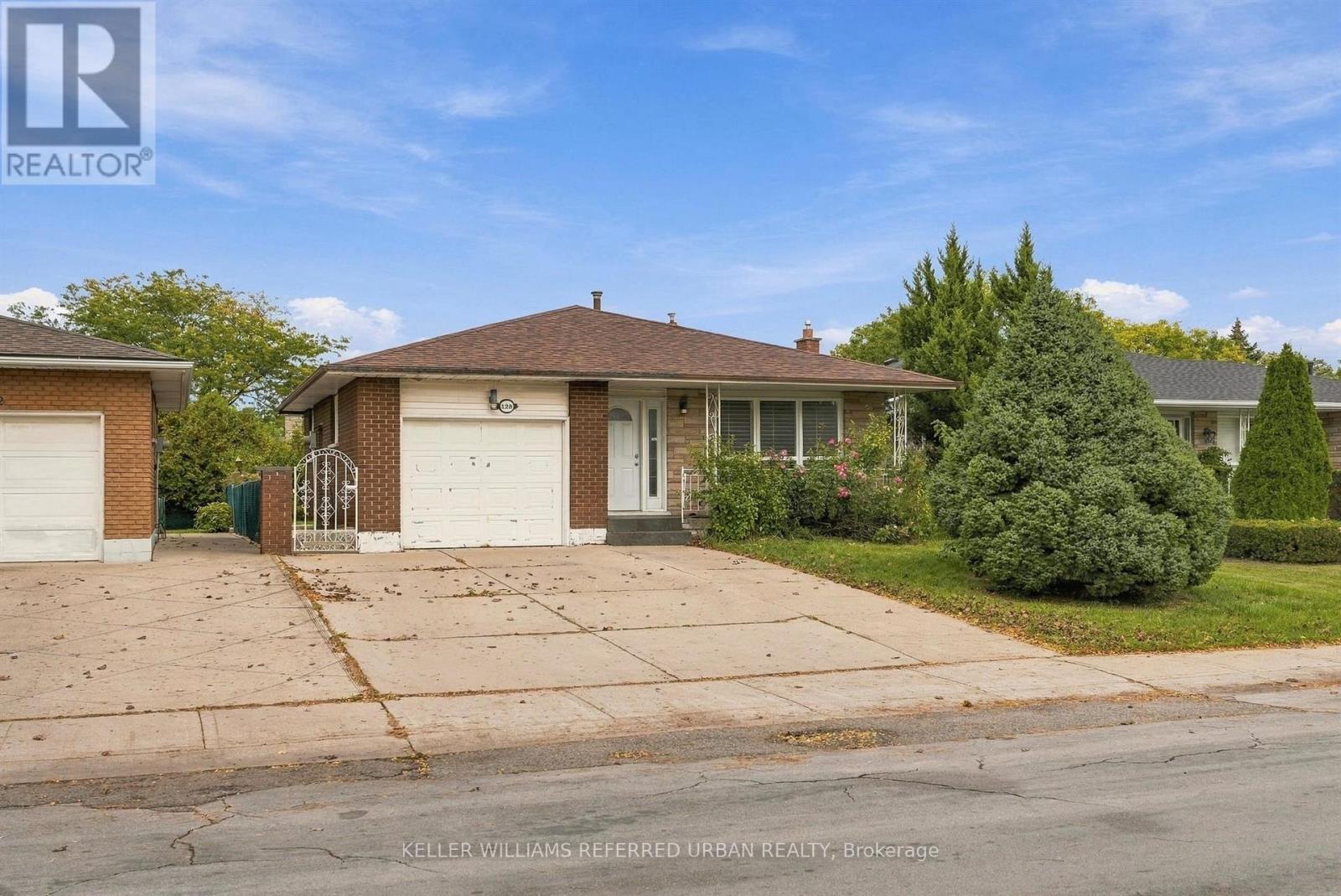 128 HADELAND AVENUE, Hamilton, Ontario