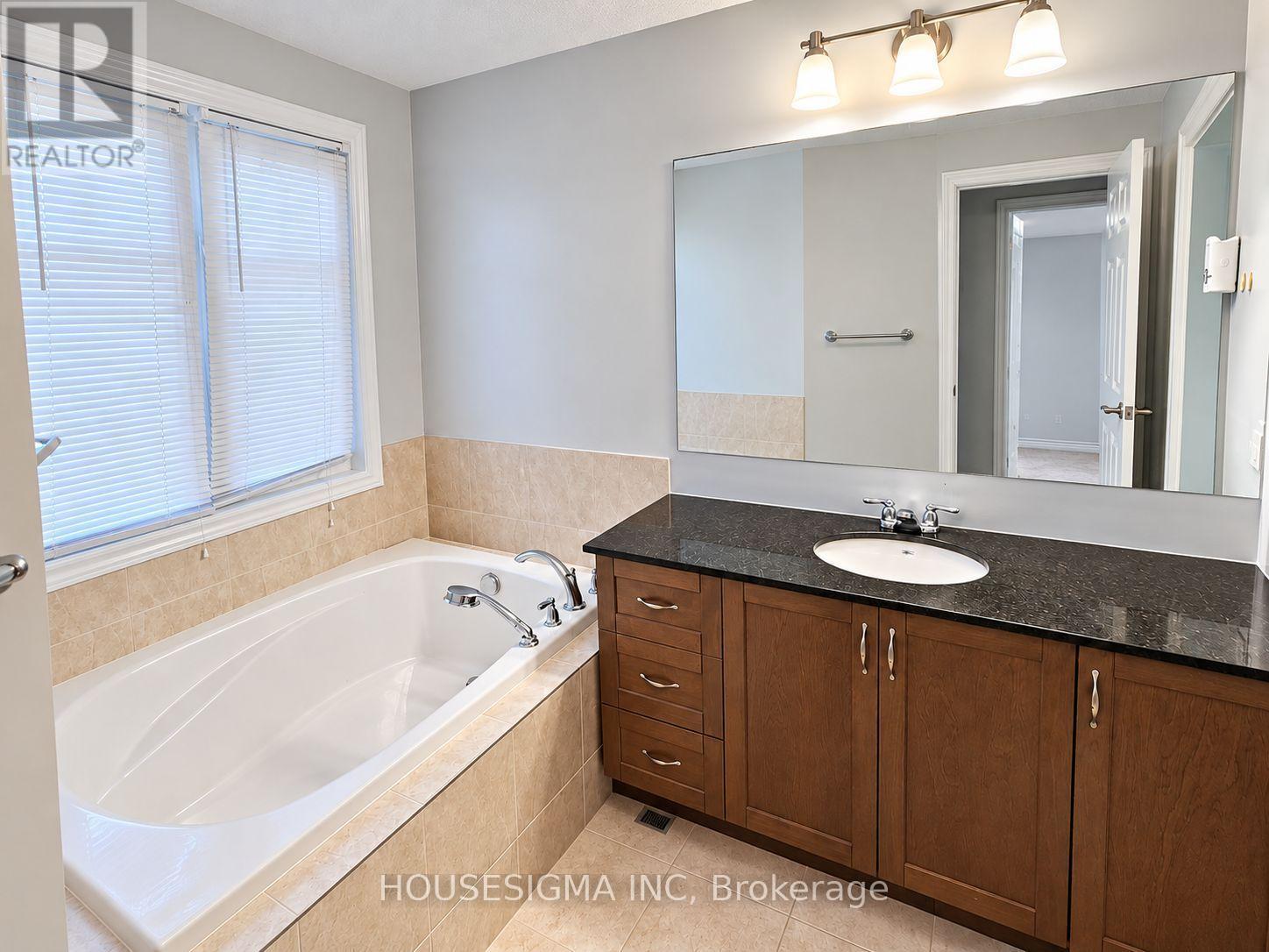 63 Tapadero Avenue, Ottawa, Ontario K2V 0E1 - Photo 6 - X13821982