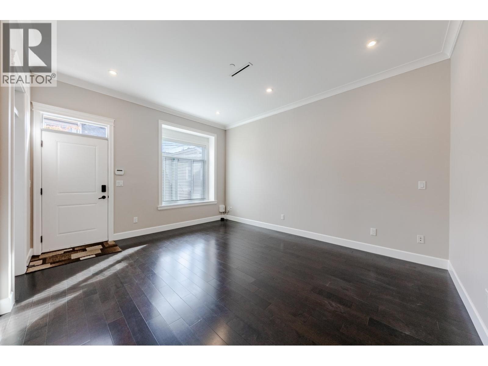 5506 College Street, Vancouver, British Columbia  V5R 3Z7 - Photo 12 - R3175223