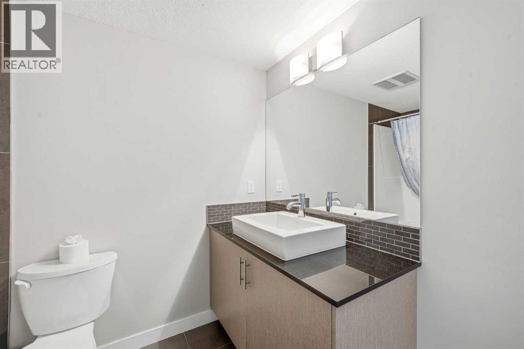 3115, 240 Skyview Ranch Road NE
