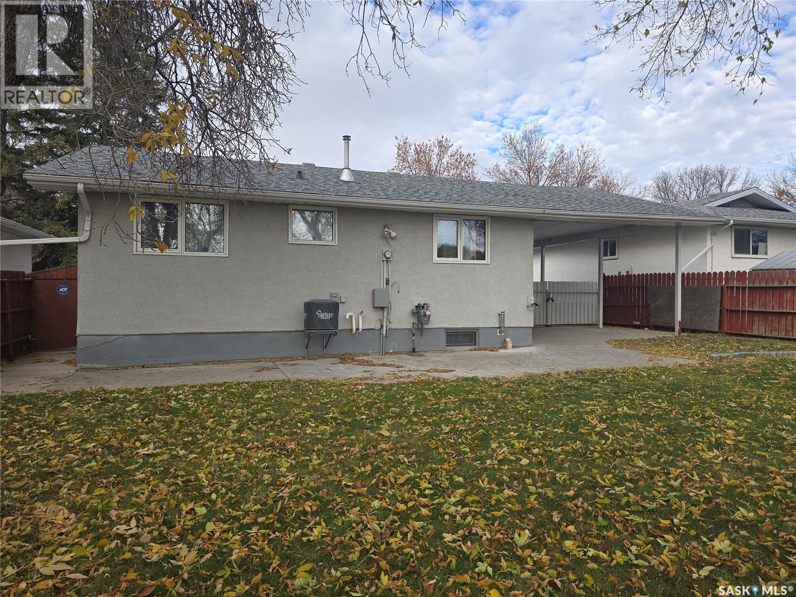 51 Sibbald Crescent, Regina, Saskatchewan  S4T 7L6 - Photo 8 - SK050890