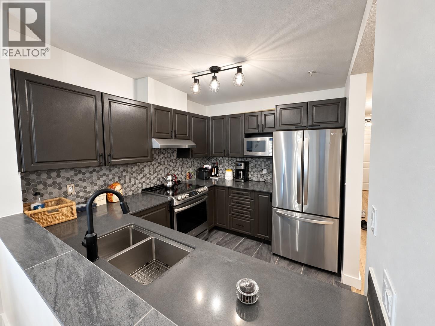 504 137 West 17th Street, North Vancouver, British Columbia  V7M 1V5 - Photo 7 - R3175271