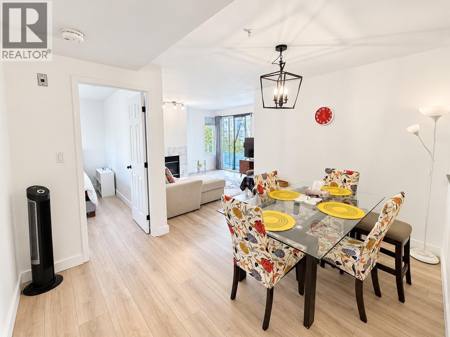 504 137 West 17th Street, North Vancouver, British Columbia  V7M 1V5 - Photo 4 - R3175271
