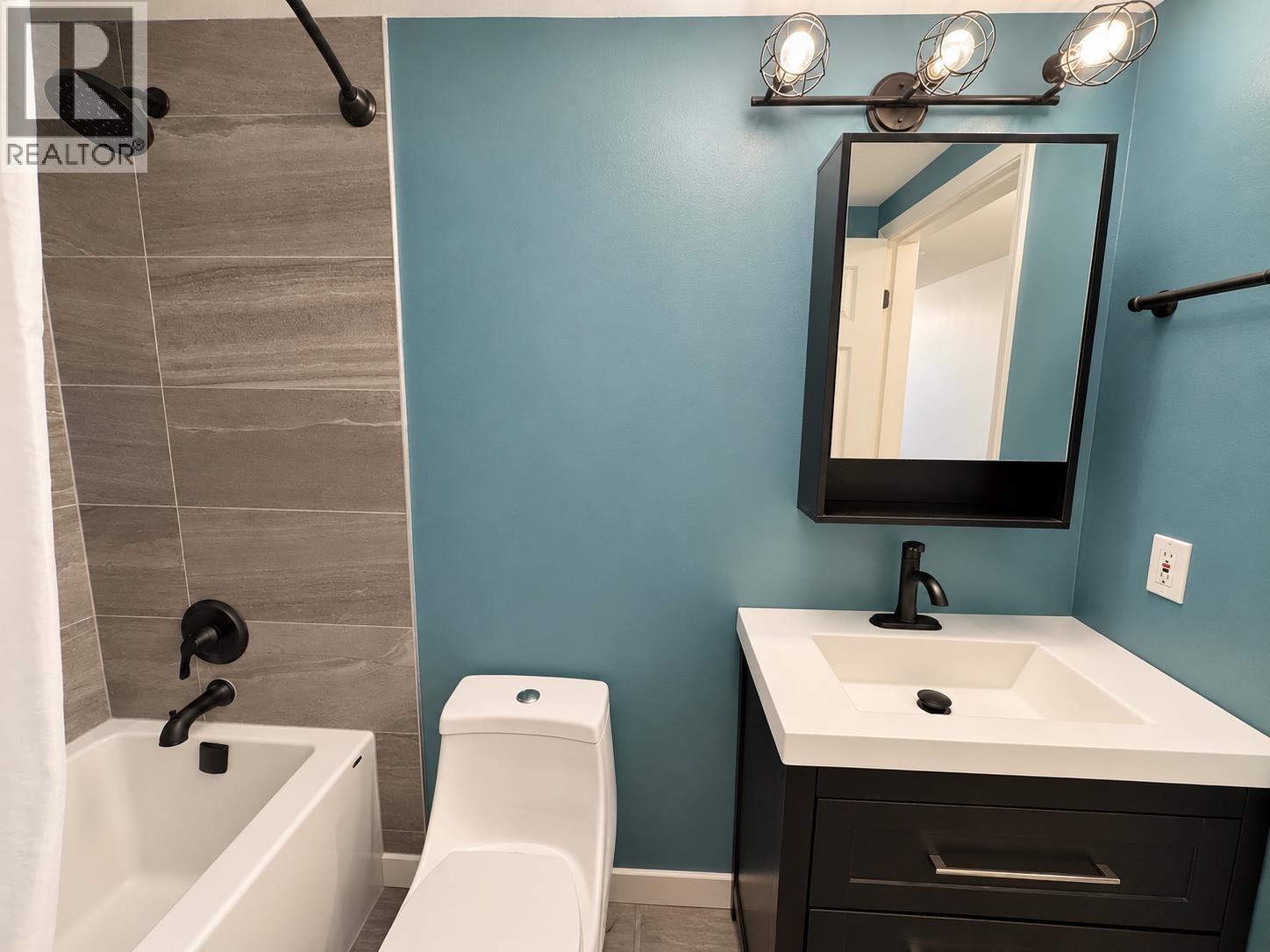 504 137 West 17th Street, North Vancouver, British Columbia  V7M 1V5 - Photo 12 - R3175271